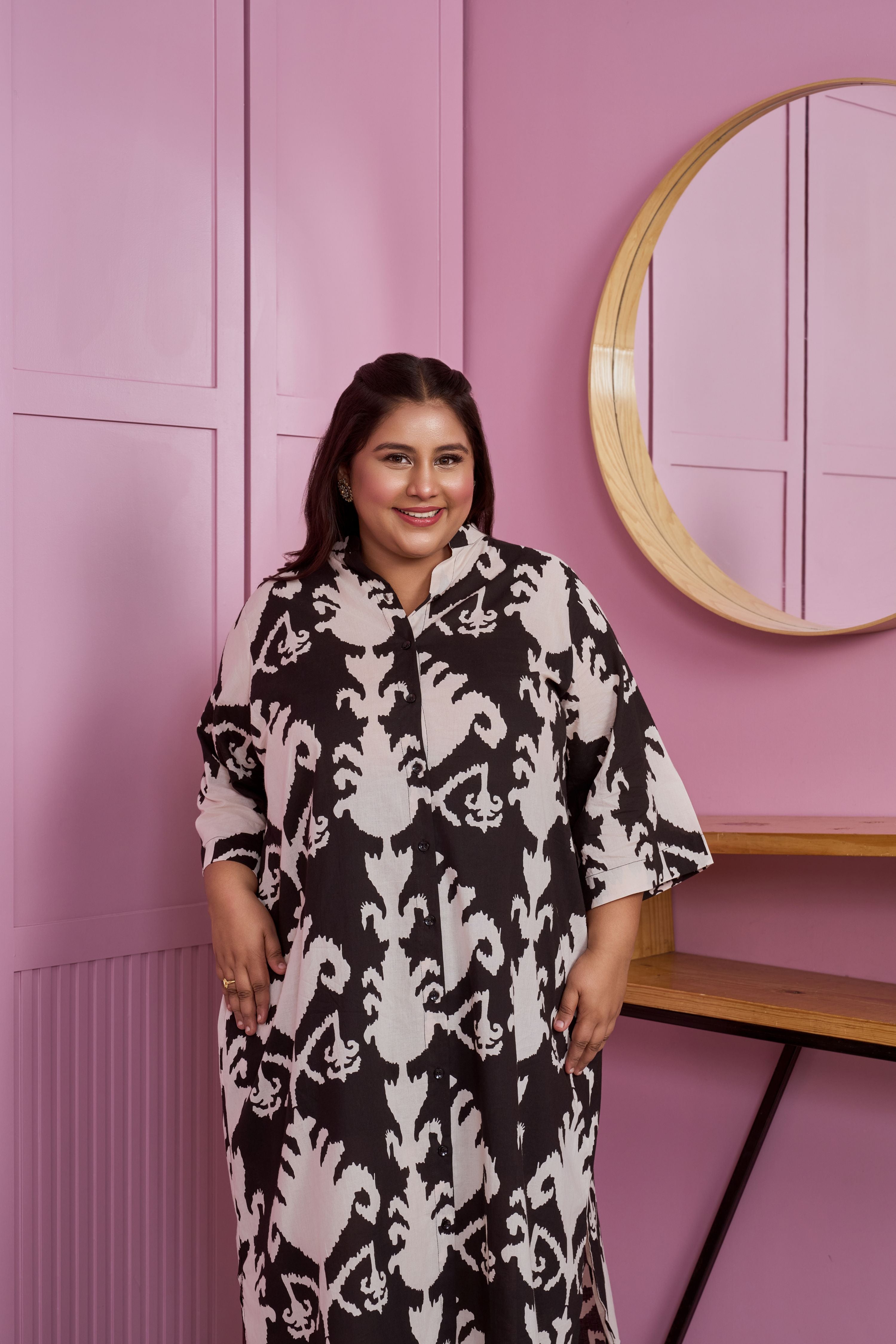 Women's Black And White Button-Down Printed  Maxi Dress - Nangalia Ruchira