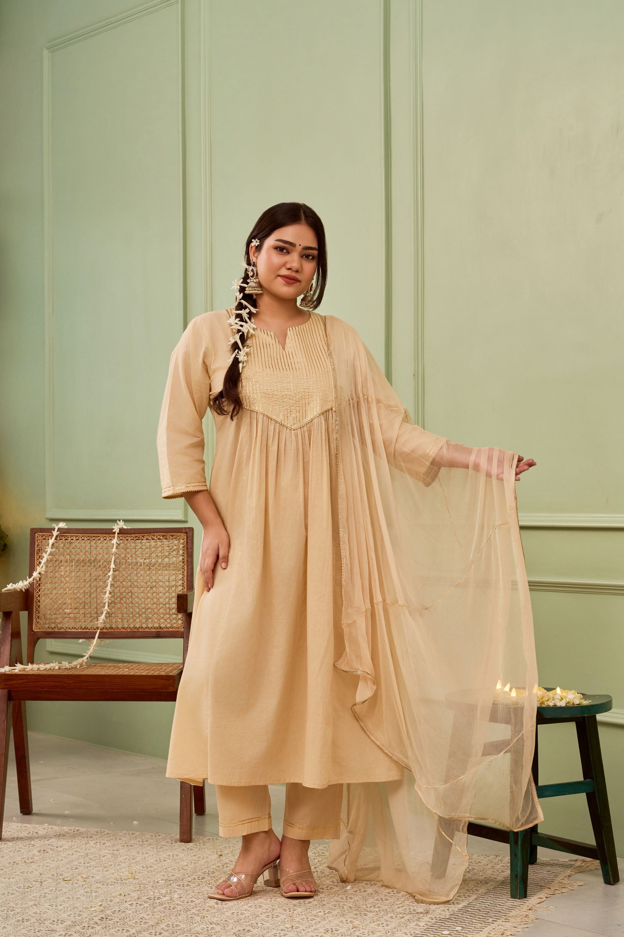 Women's Golden Luxe Cambric Suit Set With Gota Details (Set Of 3) - Nangalia Ruchira