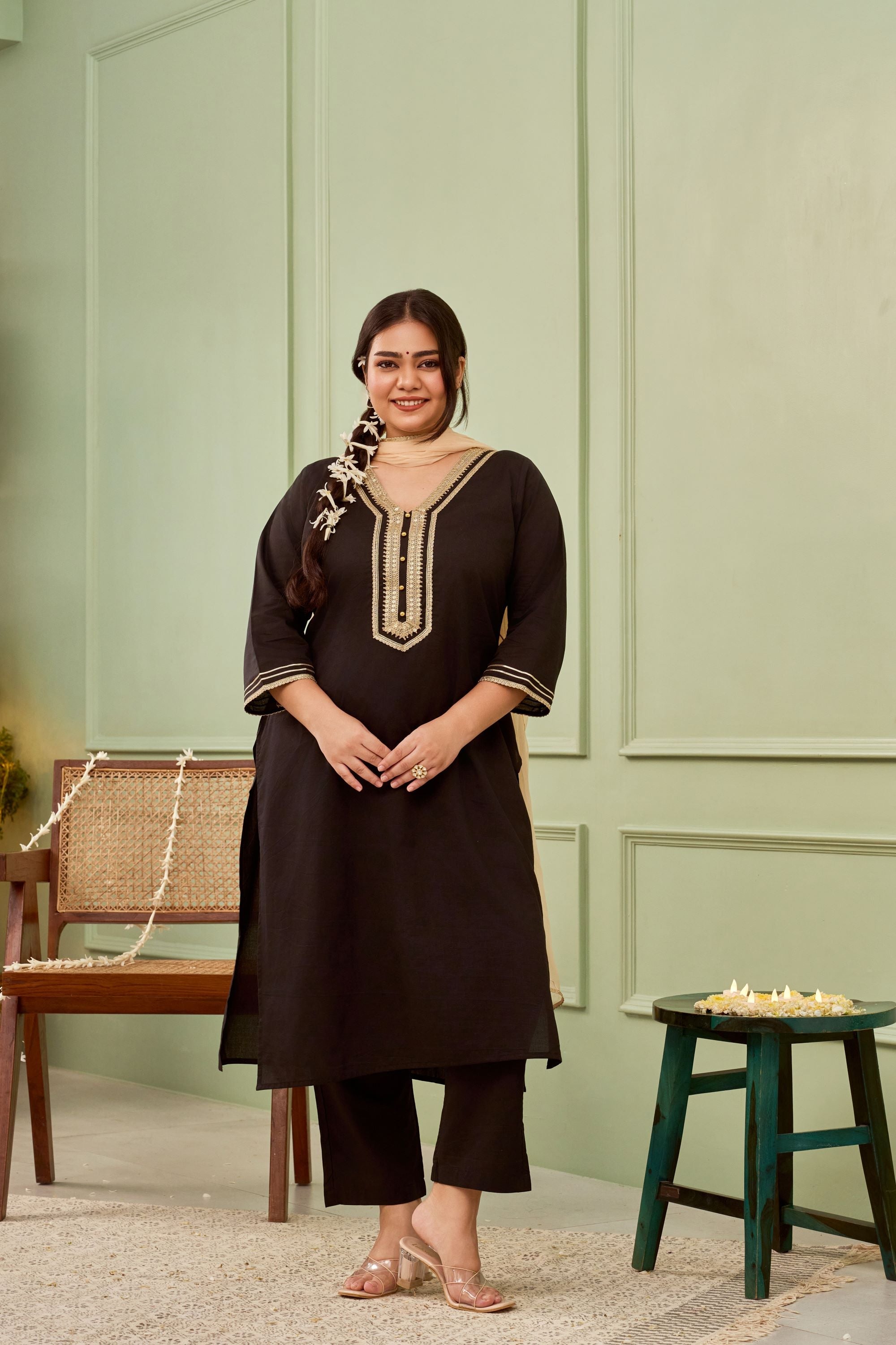 Women's Black Cambric Suit Set With Gota Lace Accents (Set Of 3) - Nangalia Ruchira