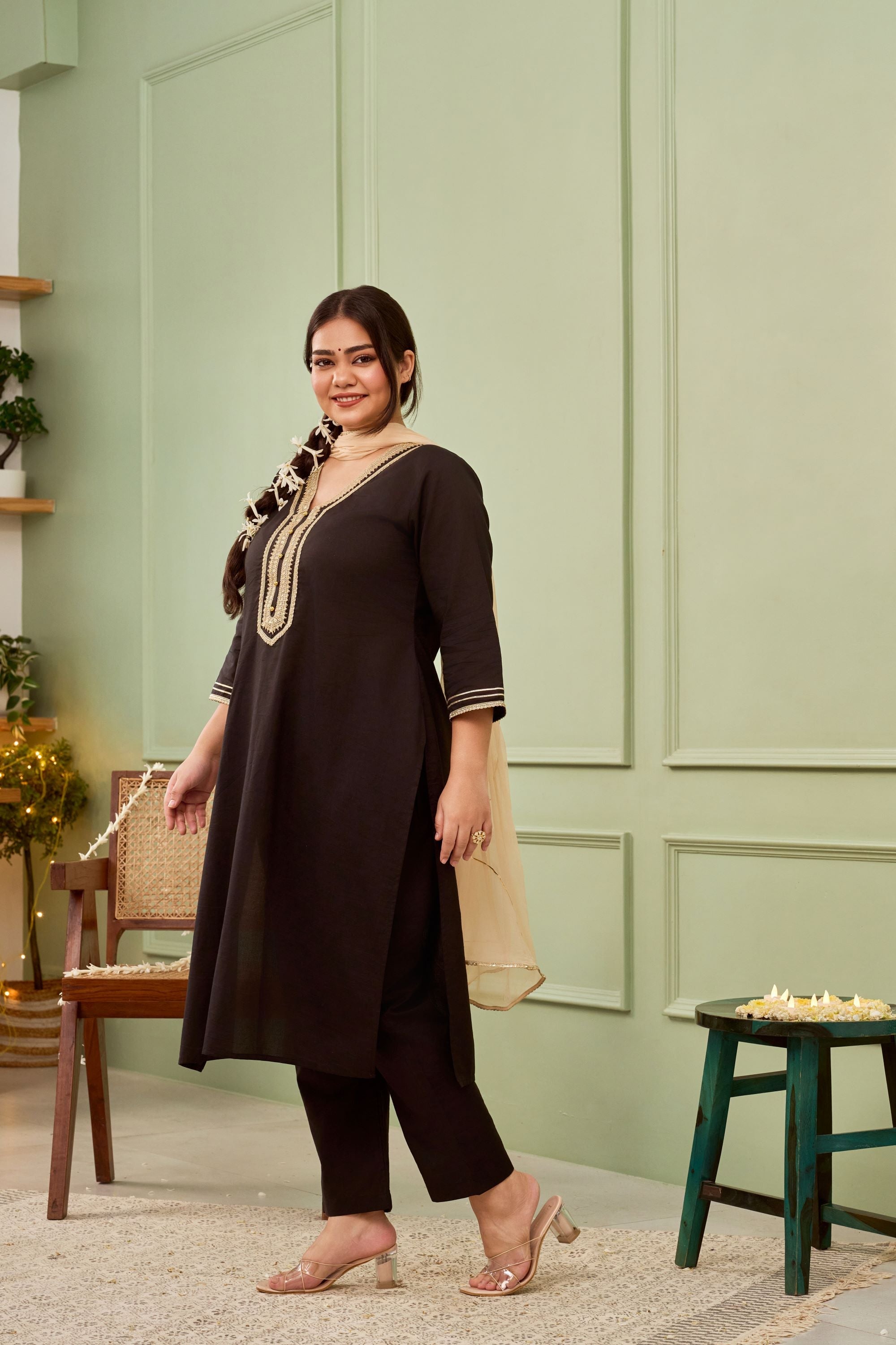 Women's Black Cambric Suit Set With Gota Lace Accents (Set Of 3) - Nangalia Ruchira
