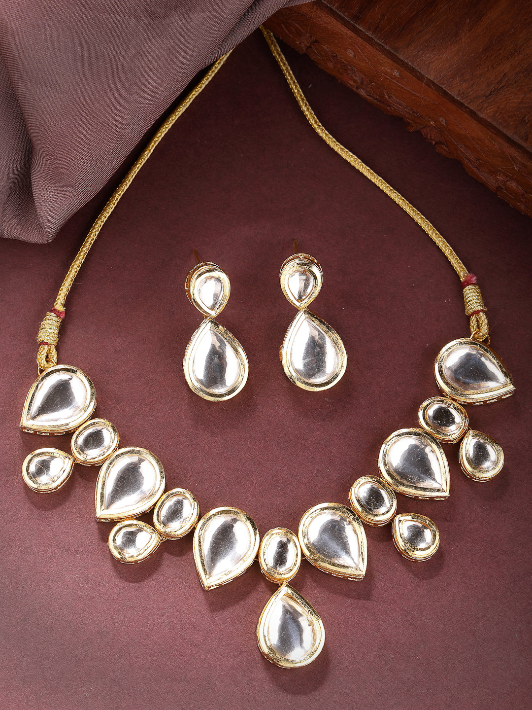 Color_Gold