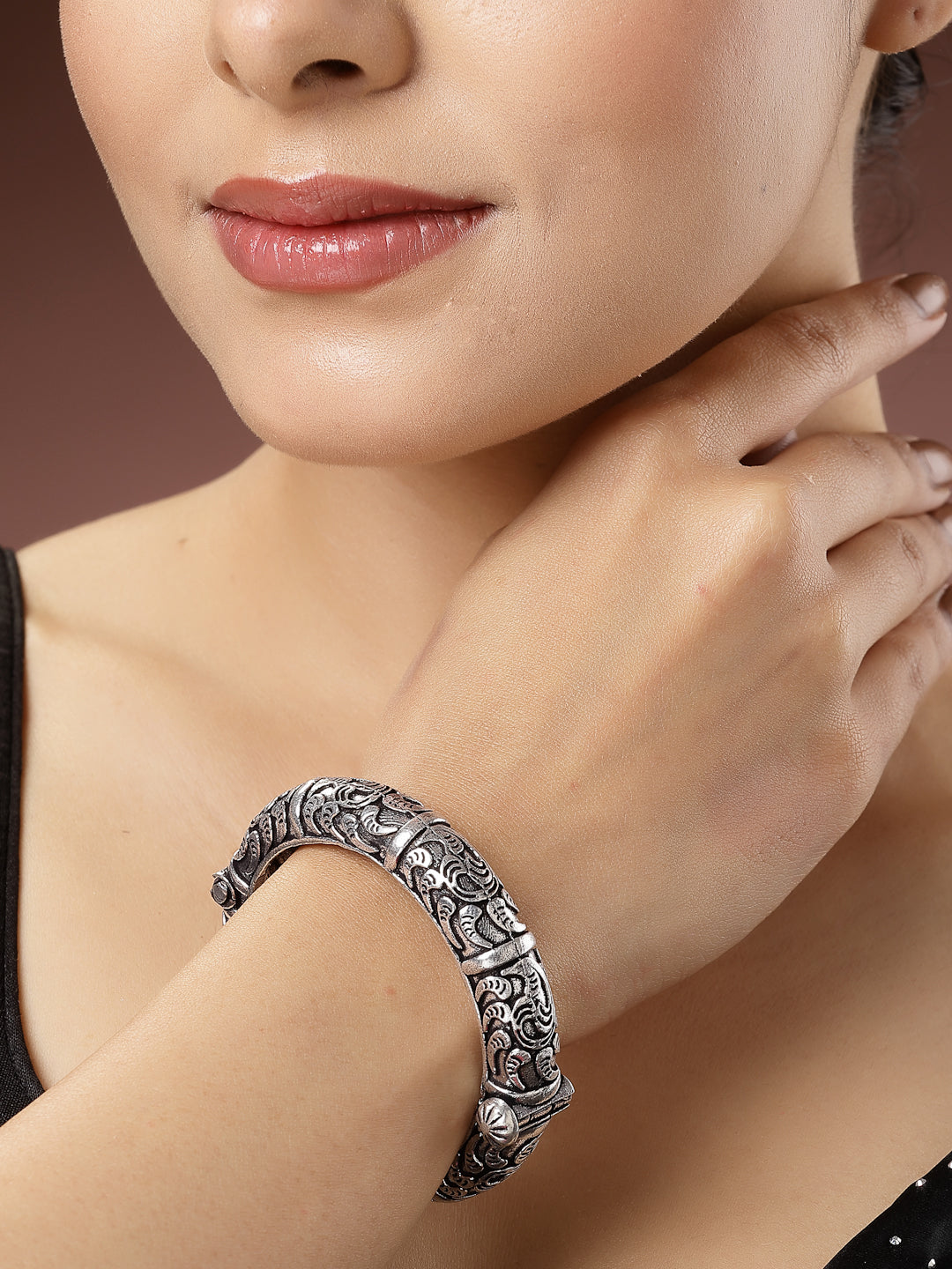 Women's Silver-Toned German Silver Oxidised Kada Bangle