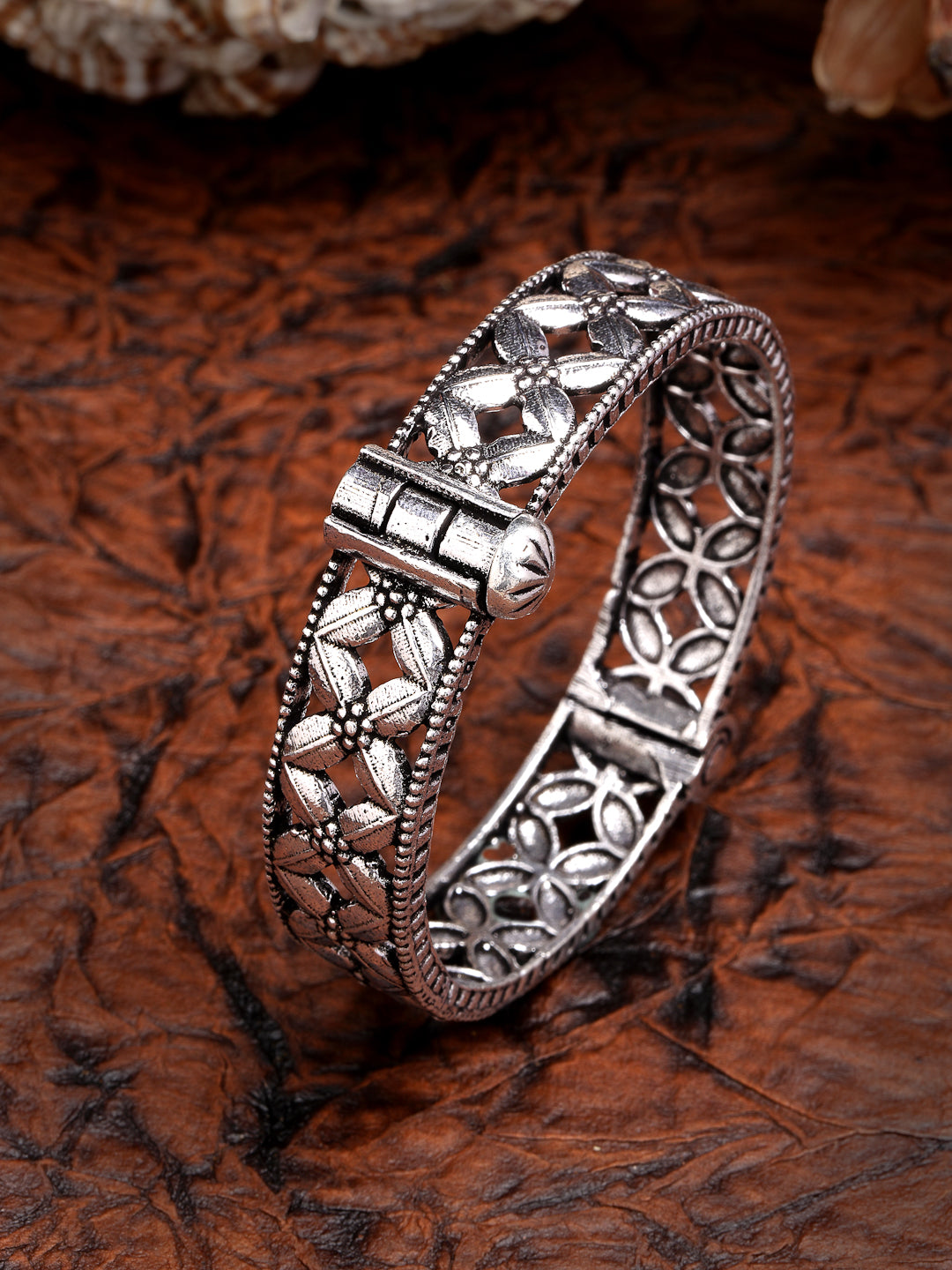 Women's Silver-Toned German Silver Oxidised Kada Bangle