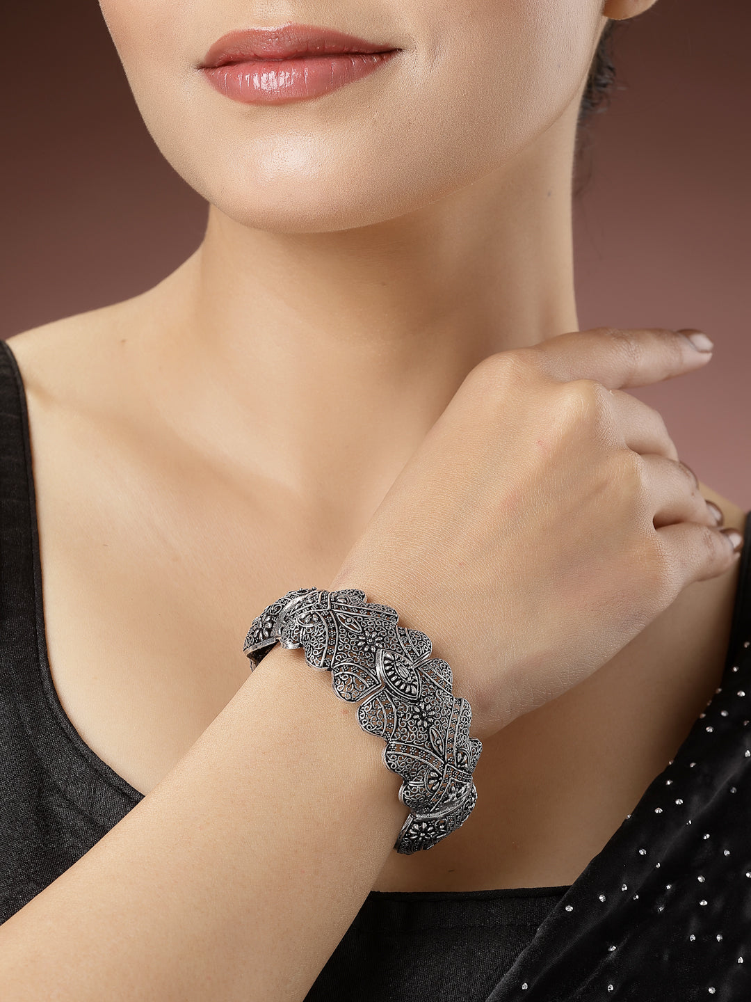 Women's Silver-Toned German Silver Oxidised Kada Bangle