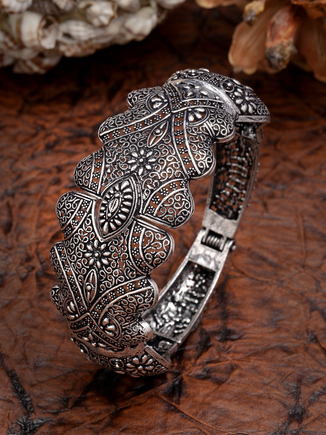 Women's Silver-Toned German Silver Oxidised Kada Bangle