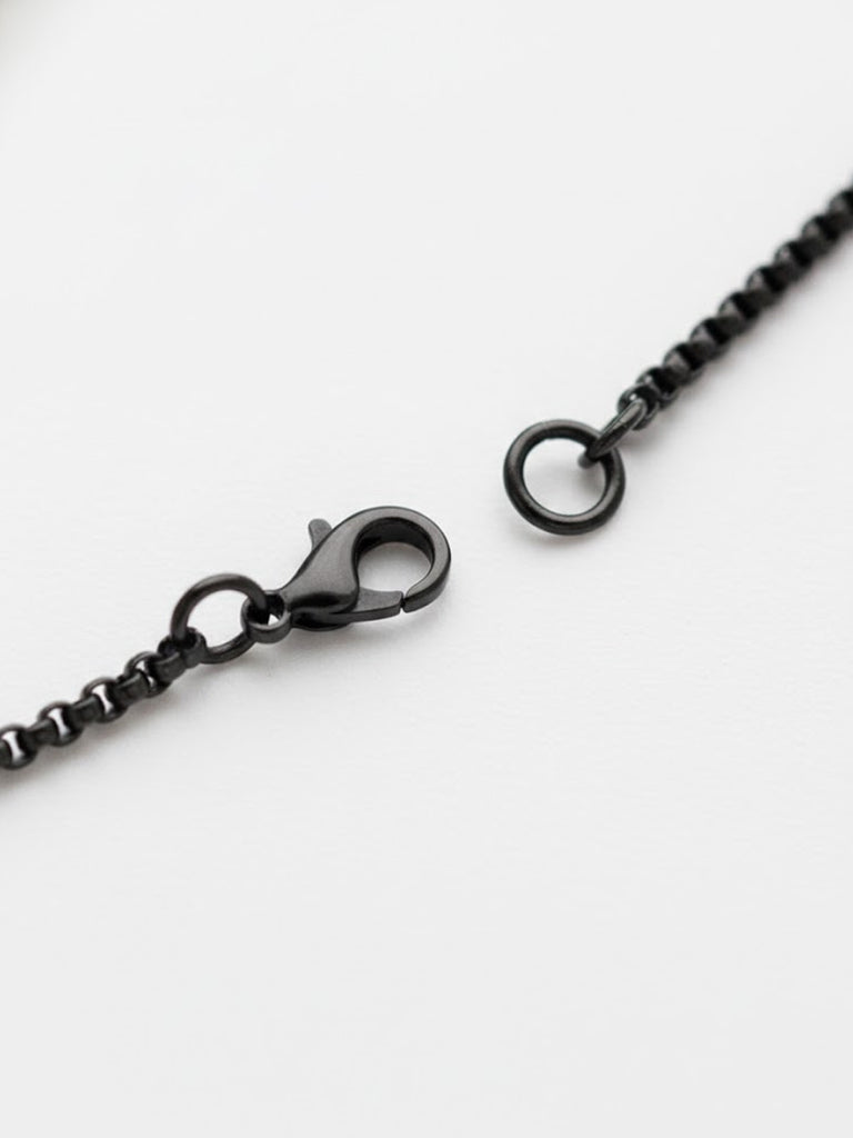 Color_Black