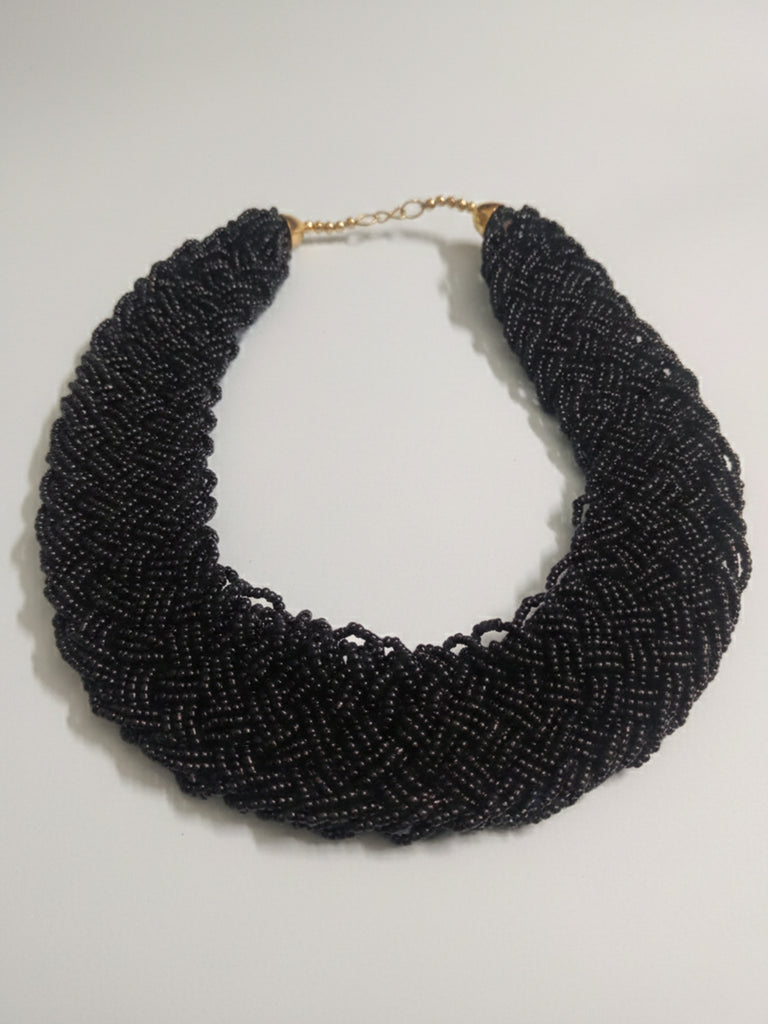 Color_Black