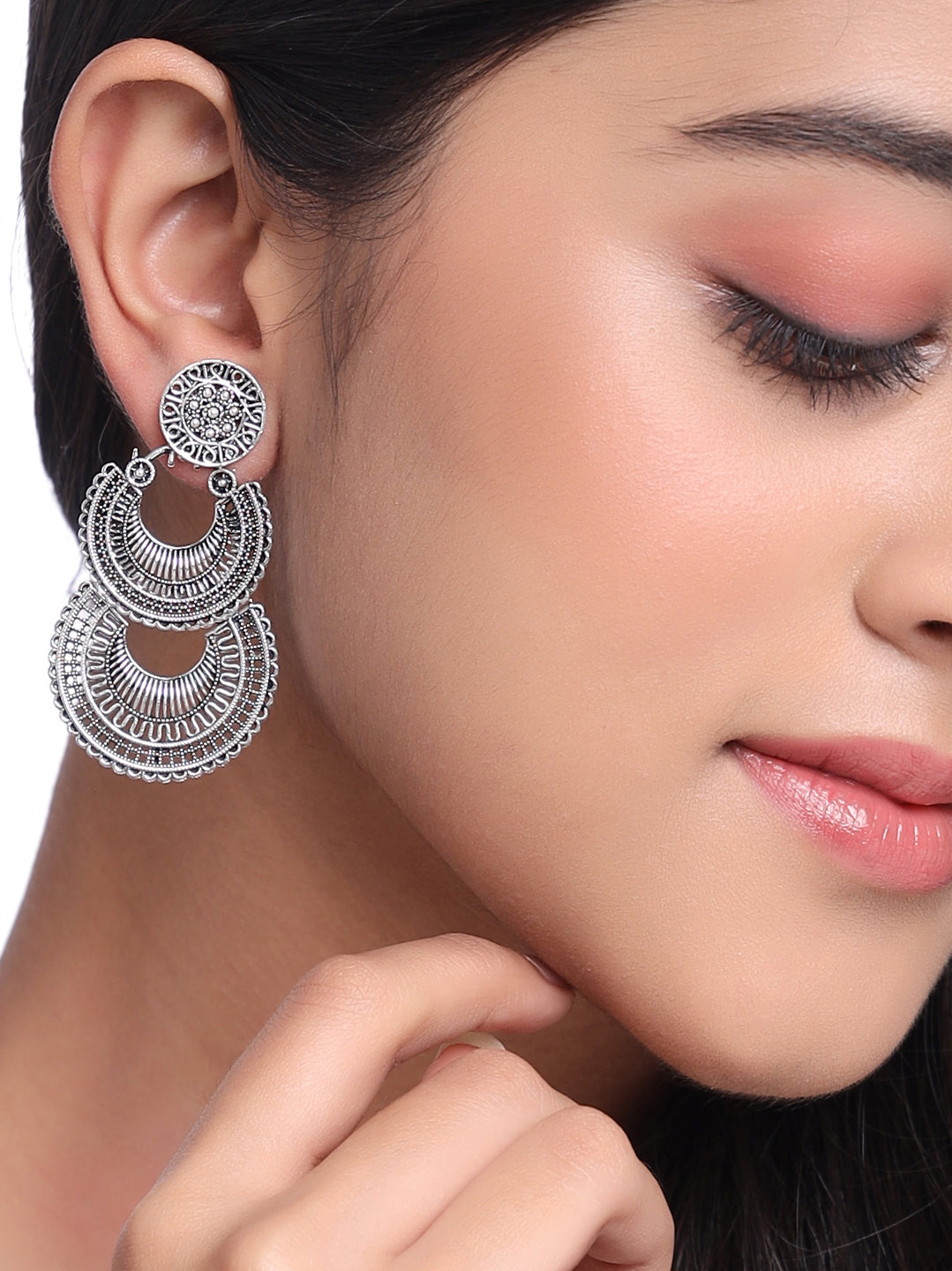 Women's Silver plated crescent shaped drop earrings - NVR