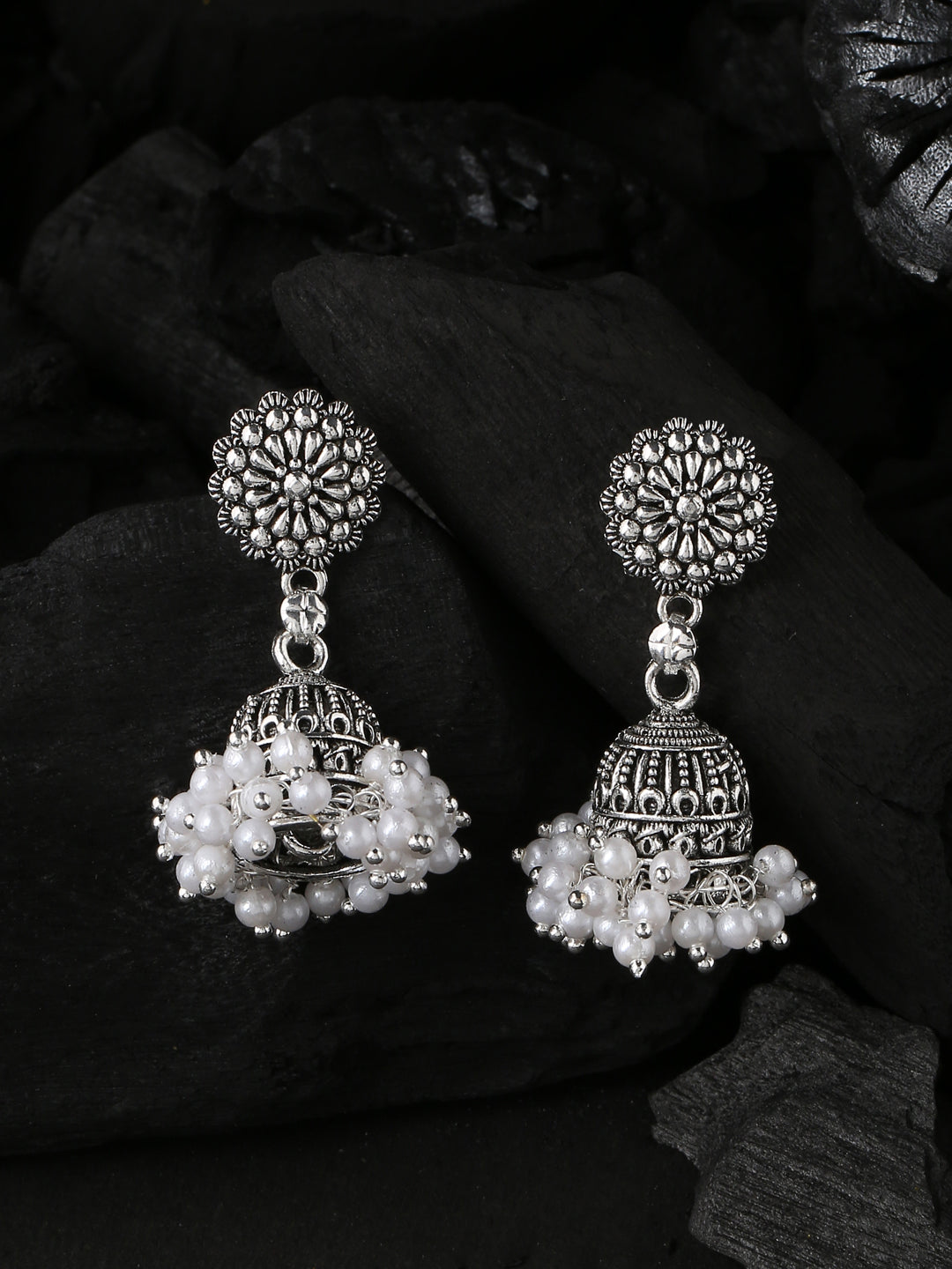 Women's Silver toned dome shaped jhumkas earrings