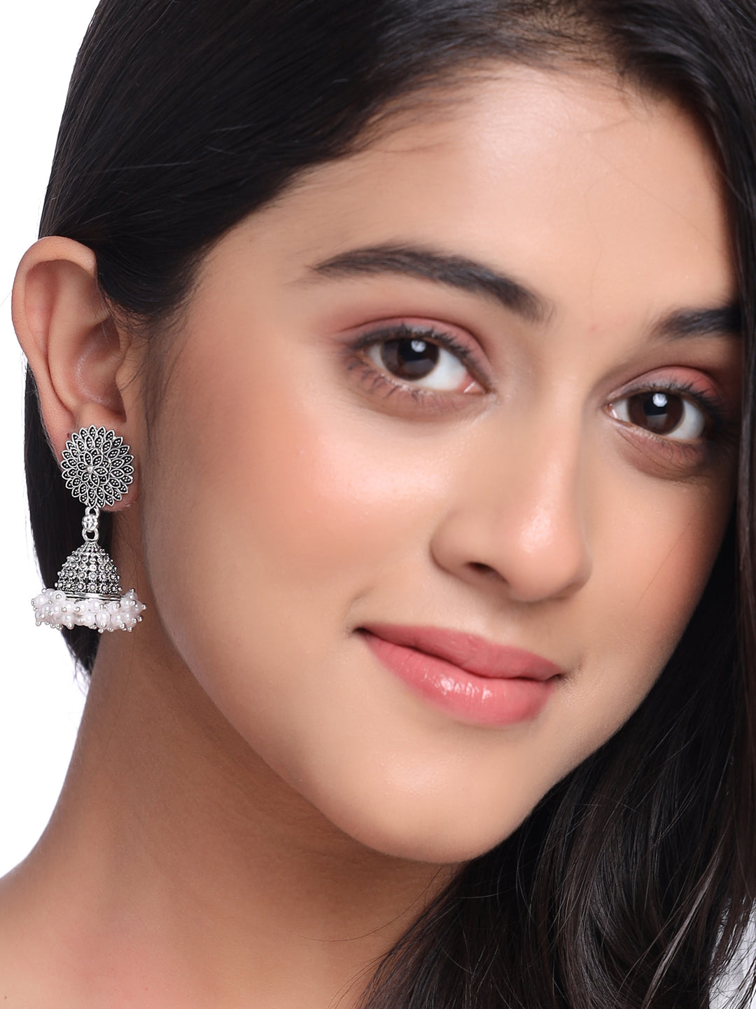 Women's Silver toned dome shaped jhumkas earrings