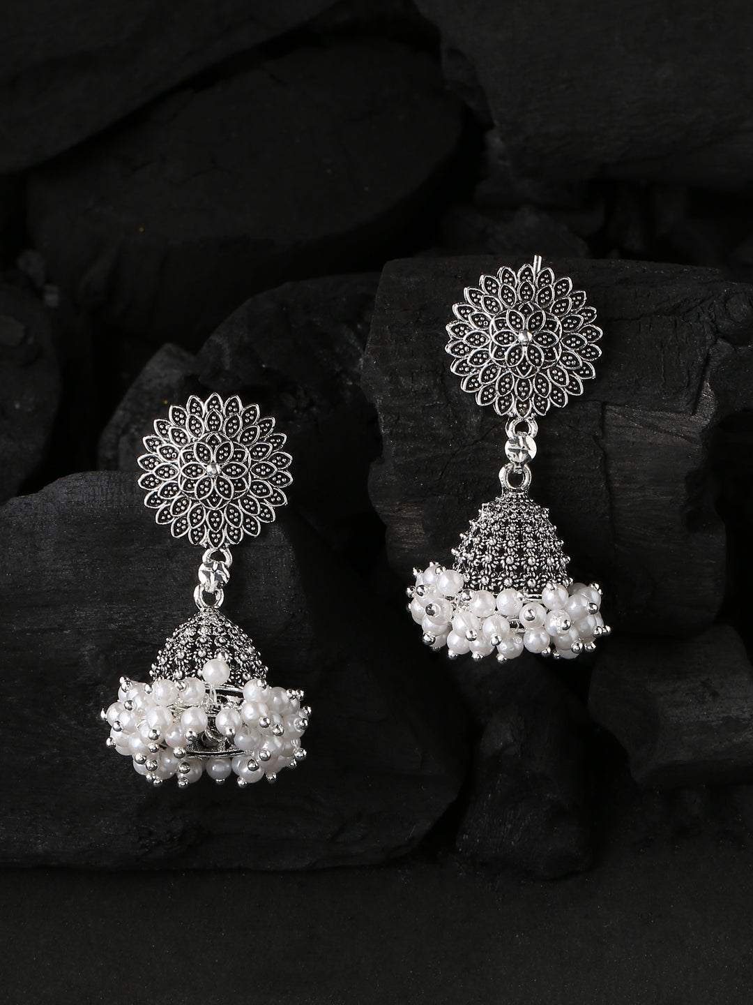 Women's Silver toned dome shaped jhumkas earrings