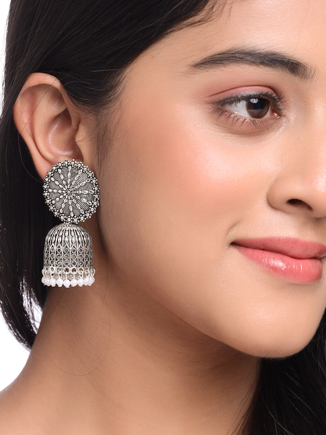 Women's Silver toned dome shaped jhumkas earrings