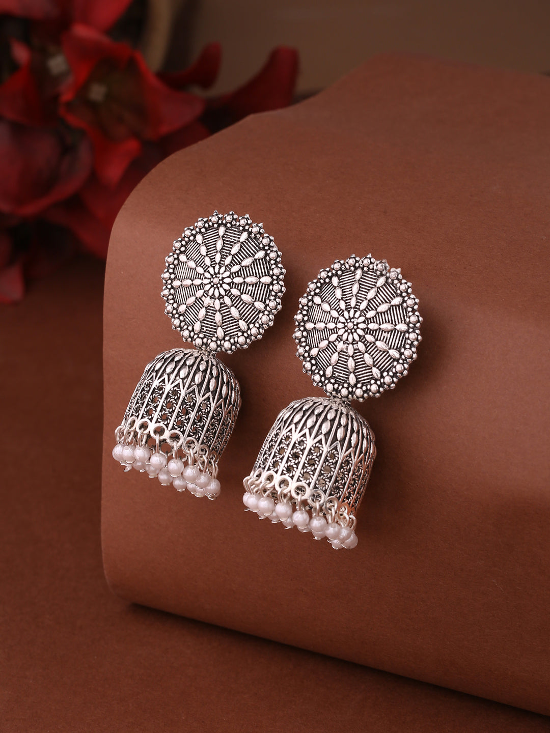 Women's Silver toned dome shaped jhumkas earrings