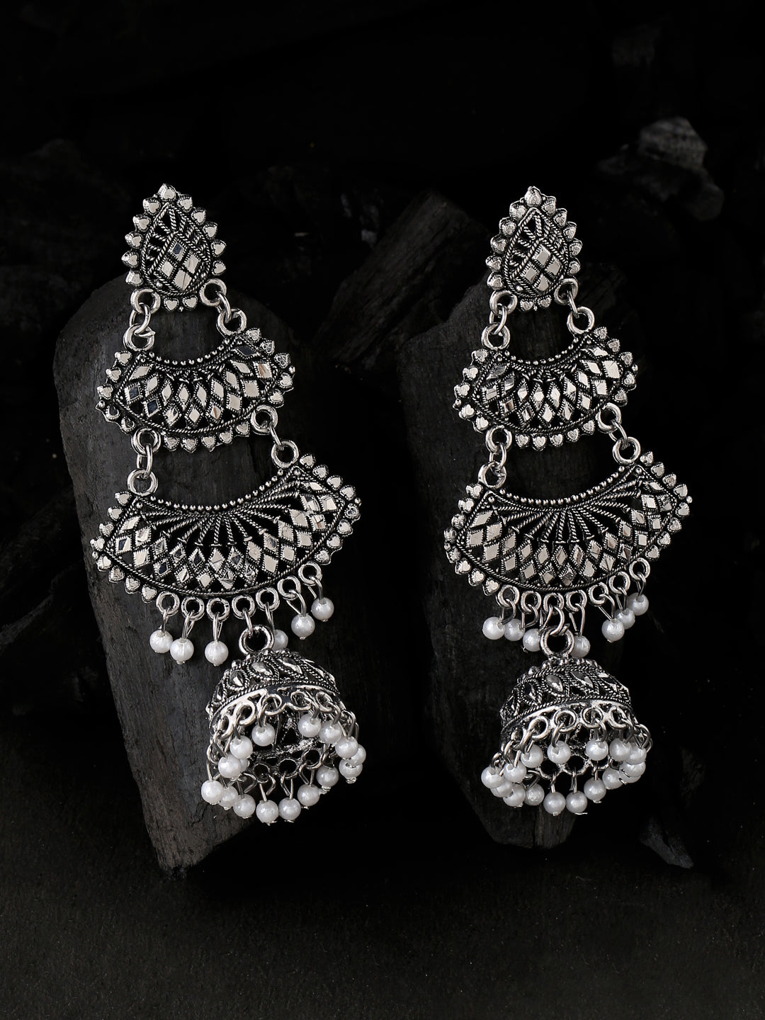 Women's Silver toned contemporary jhumka earrings