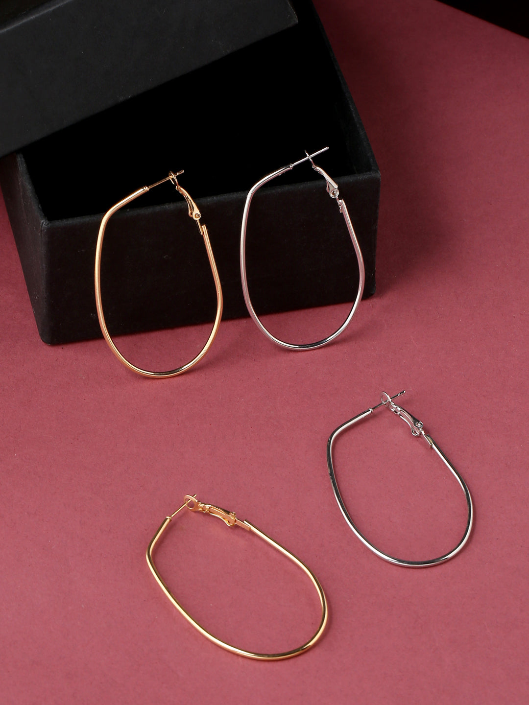 Women's Set Of 2 contemporary hoop earrings