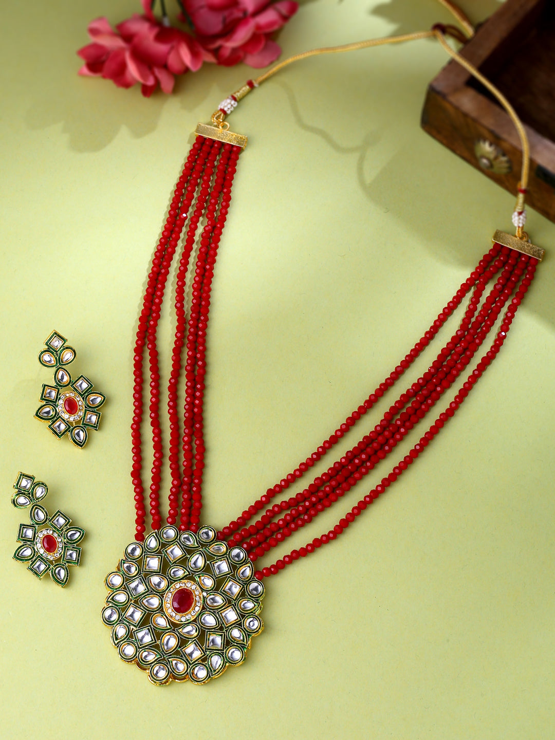 Women's Gold-Plated Kundan Studded Jewellery Set