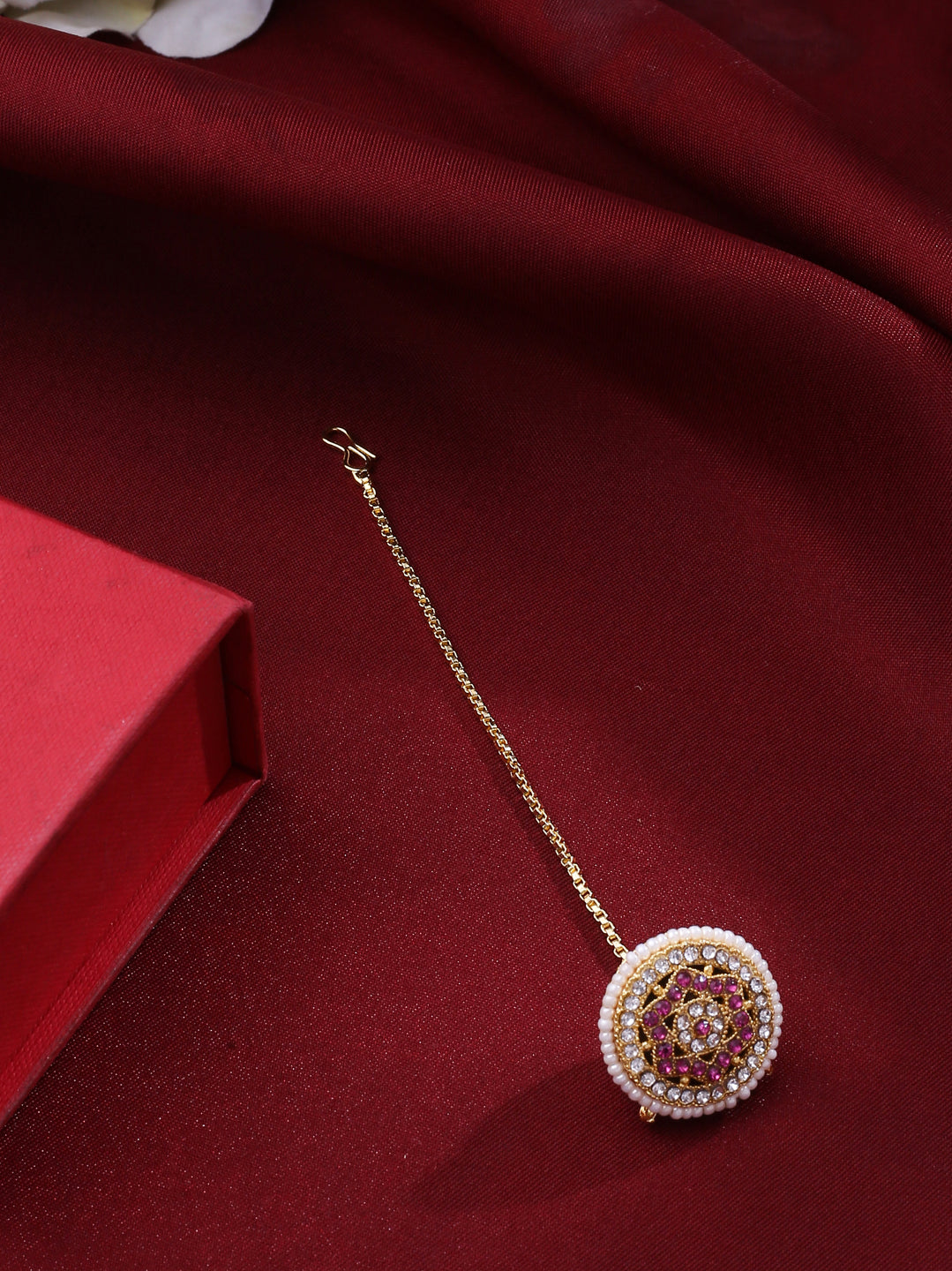 Women's Trending Stylish Gold-Plated Maang Tikka