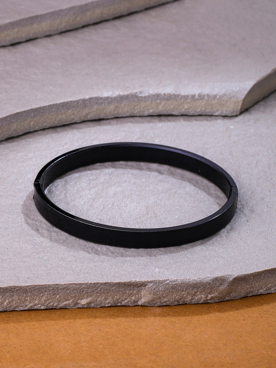Men's Black Metal Interlock Kada Bracelet