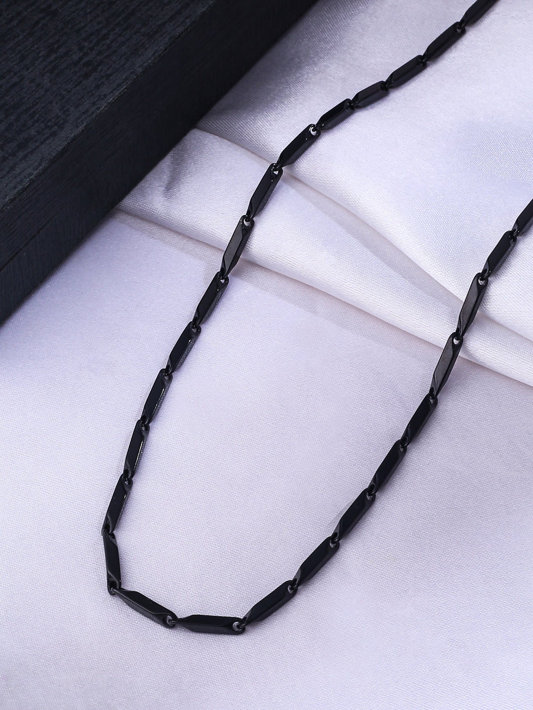 Men's Black Metal Chain