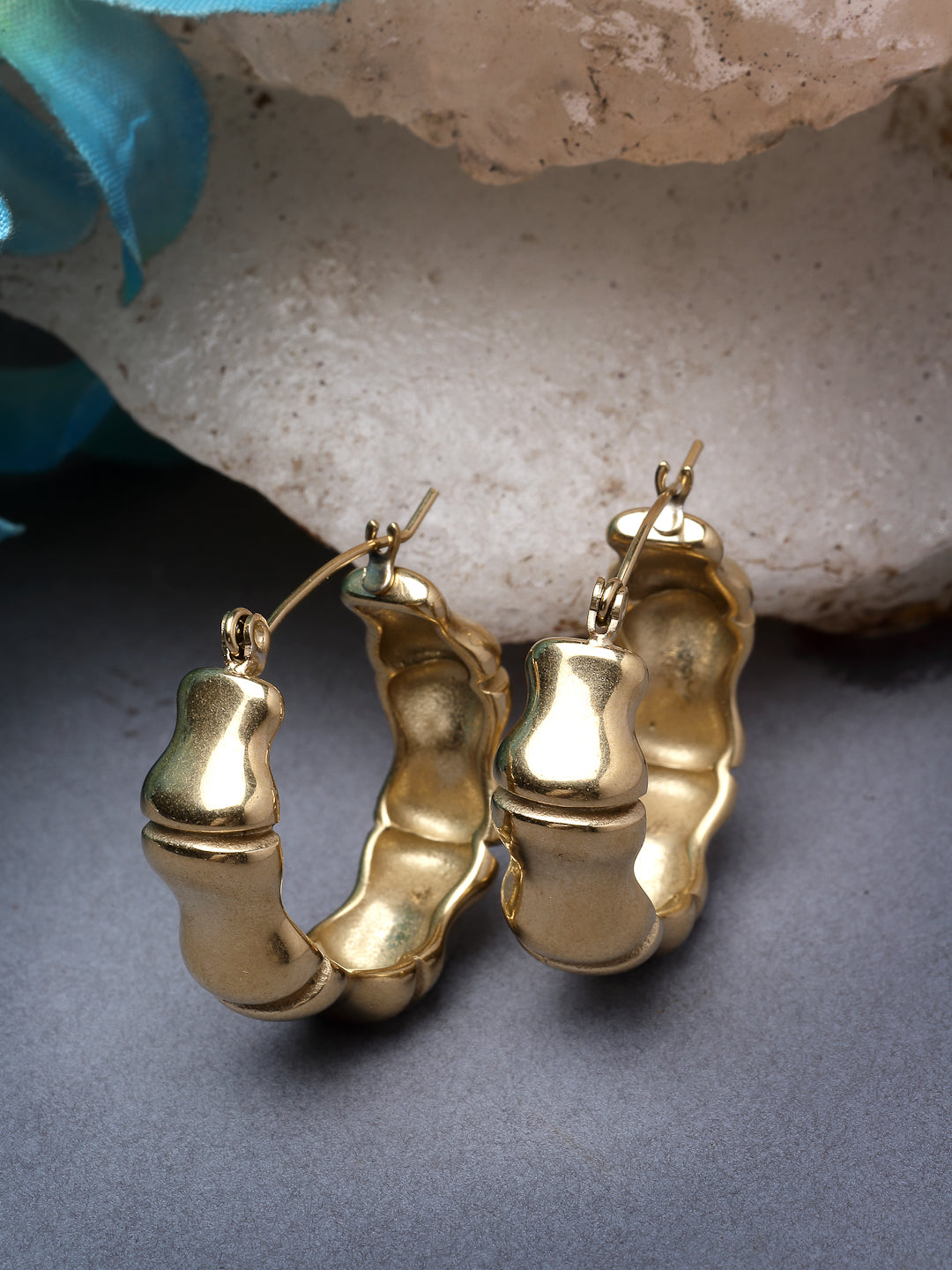 Women's Gold Circular Hoop Earrings