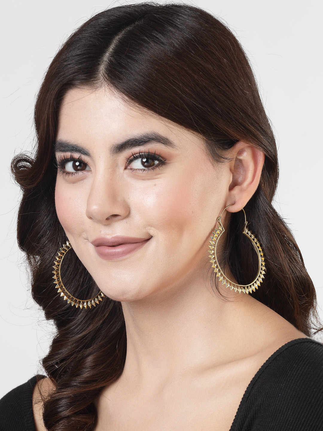 Women's Golden full circular hoop earrings - NVR