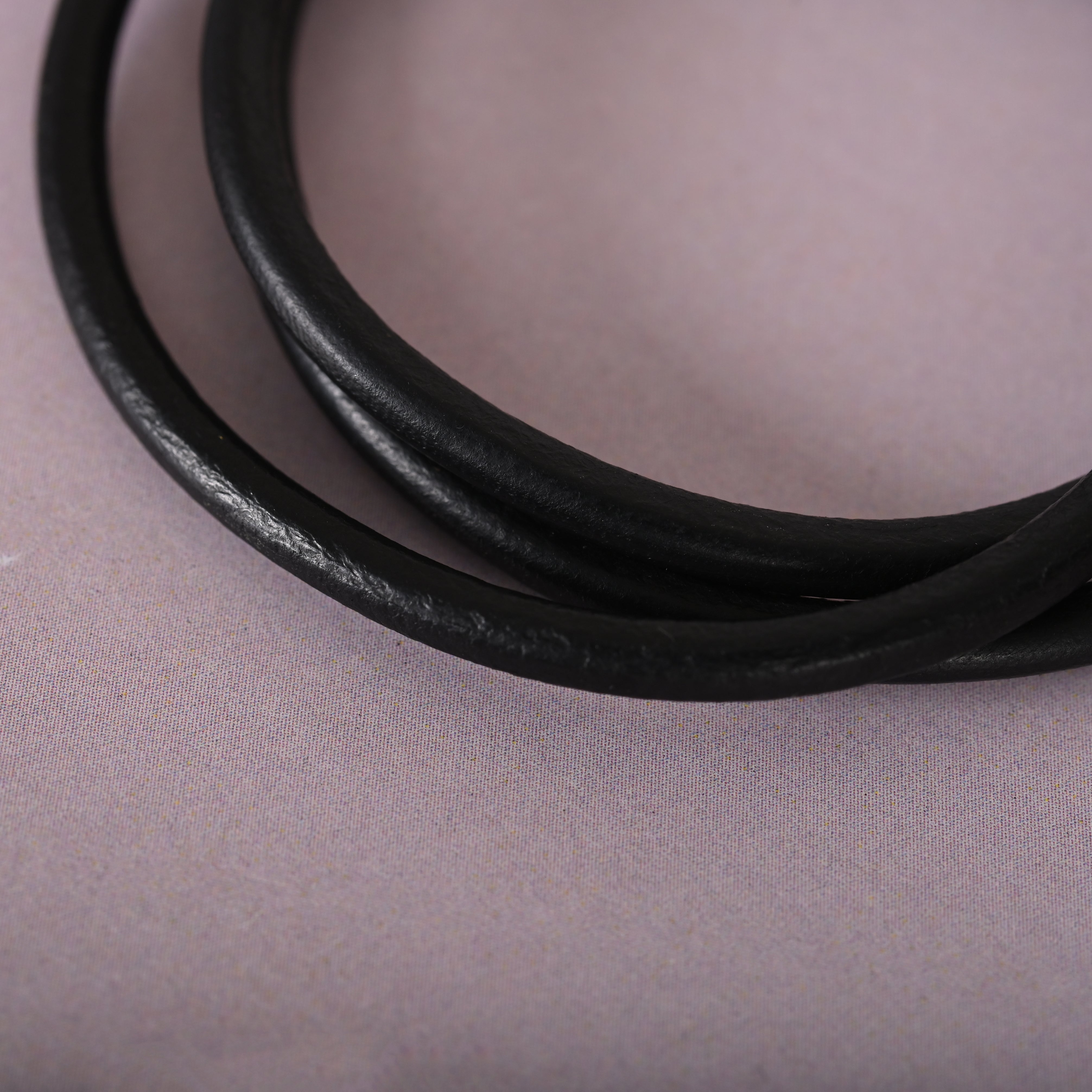 Men's Black wraparound bracelet - NVR