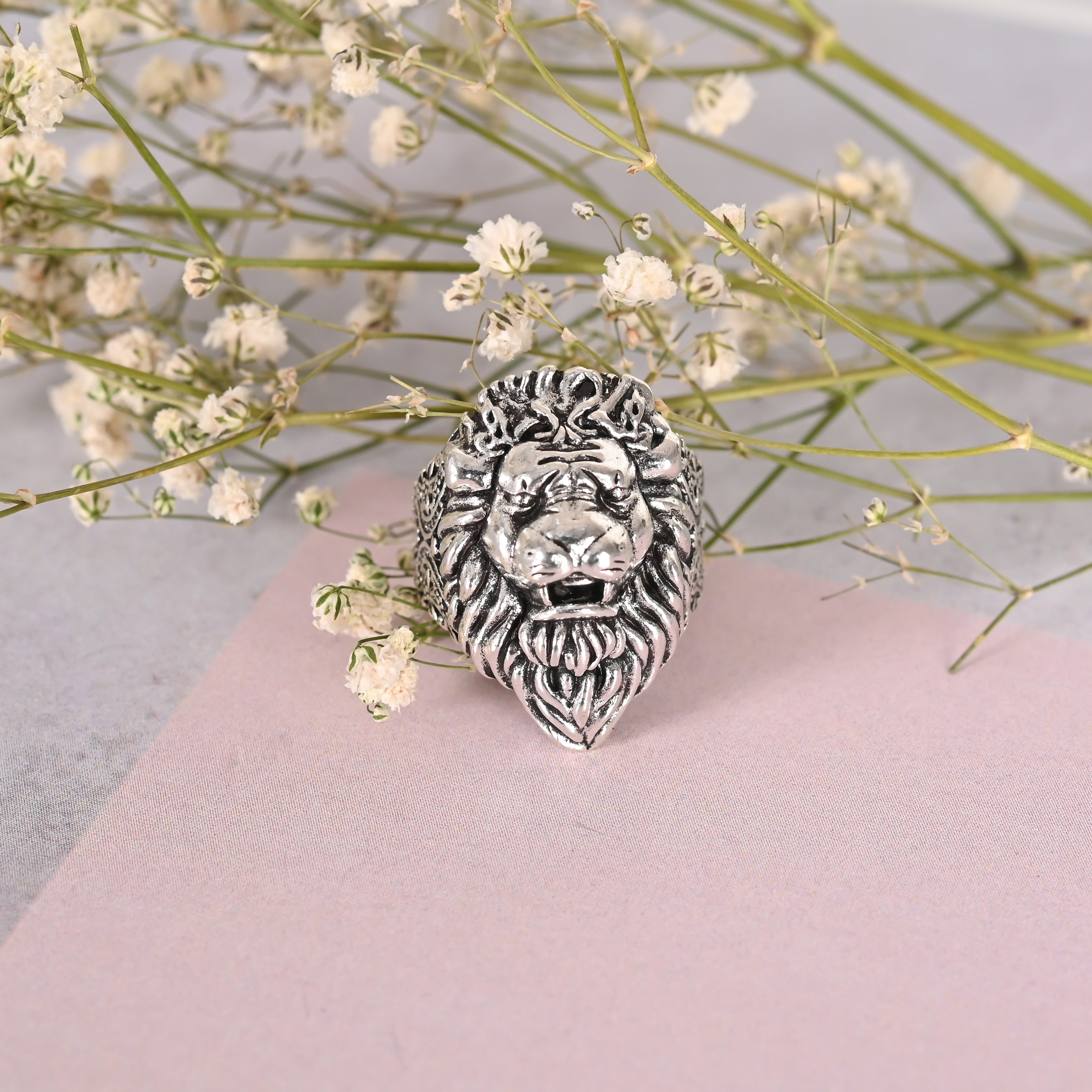 Men's Silver-Plated Lion Face Finger Ring - NVR