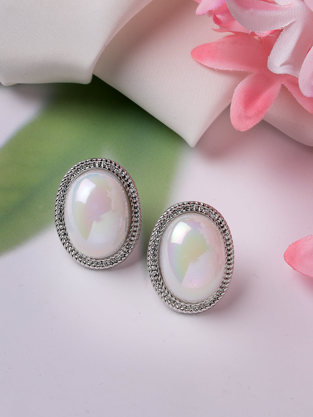 Women's Silver Plated Oval Stud earrings