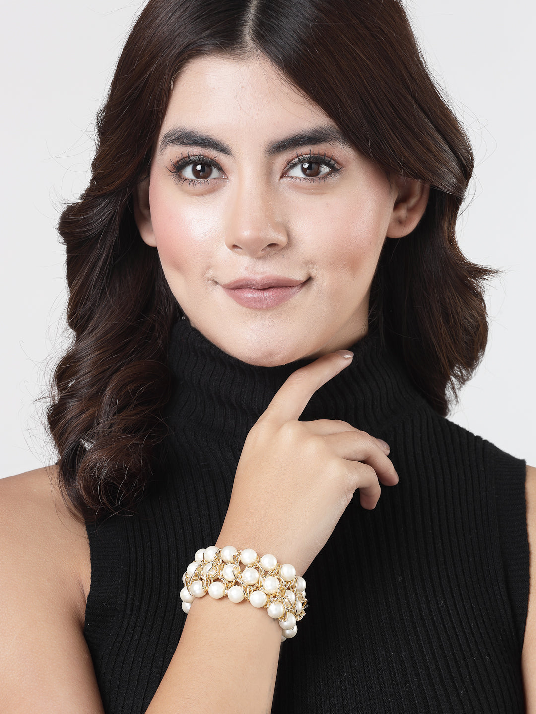 Women's White Beaded Elasticated Bracelet