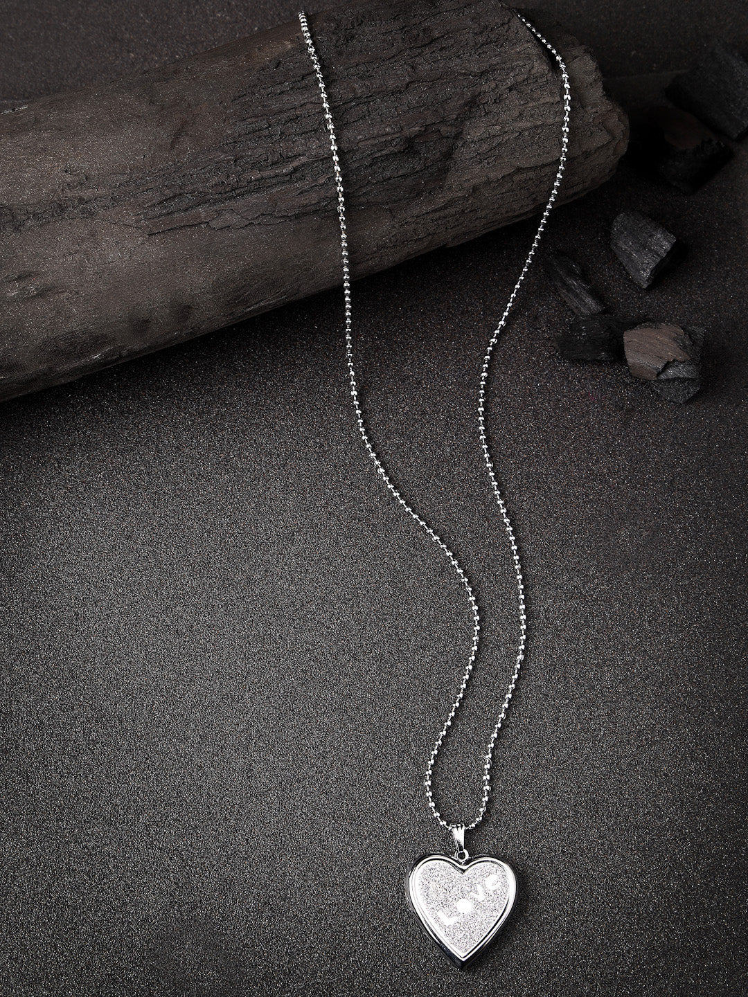 Men's silver plated heart shaped pendent with picture frame and chain - NVR