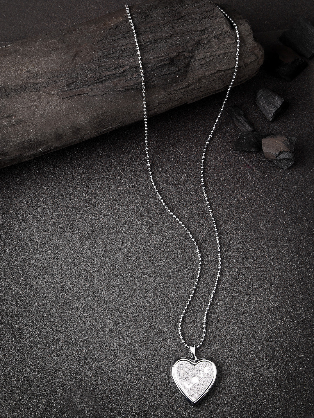 Men's silver plated heart shaped pendent with picture frame and chain