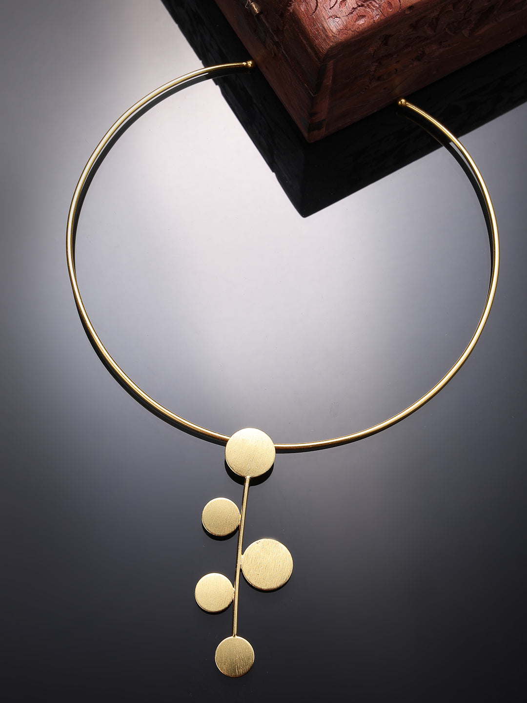 Women's Gold-plated Circular Choker Necklace