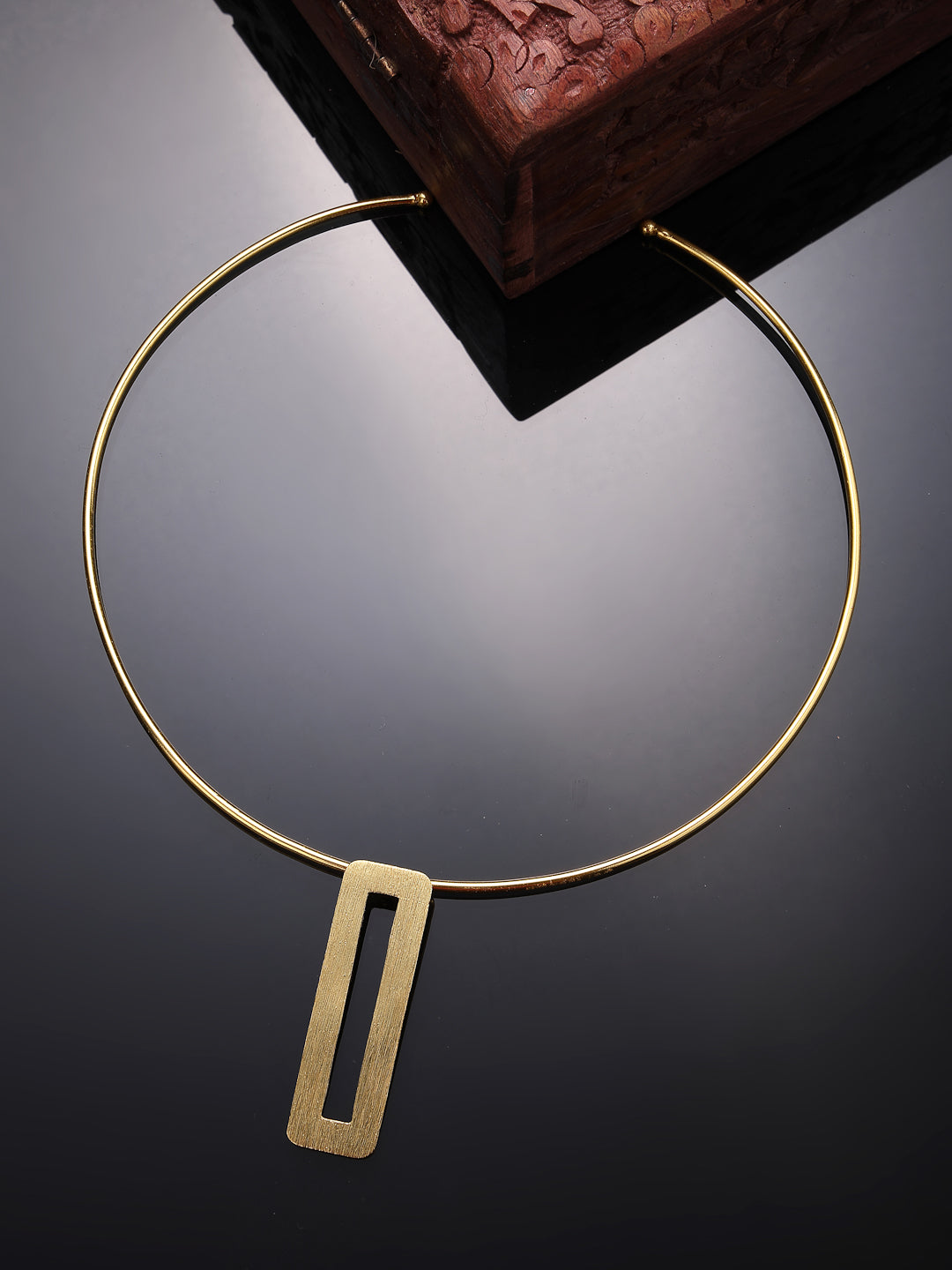 Women's Gold-plated Circular Choker Necklace