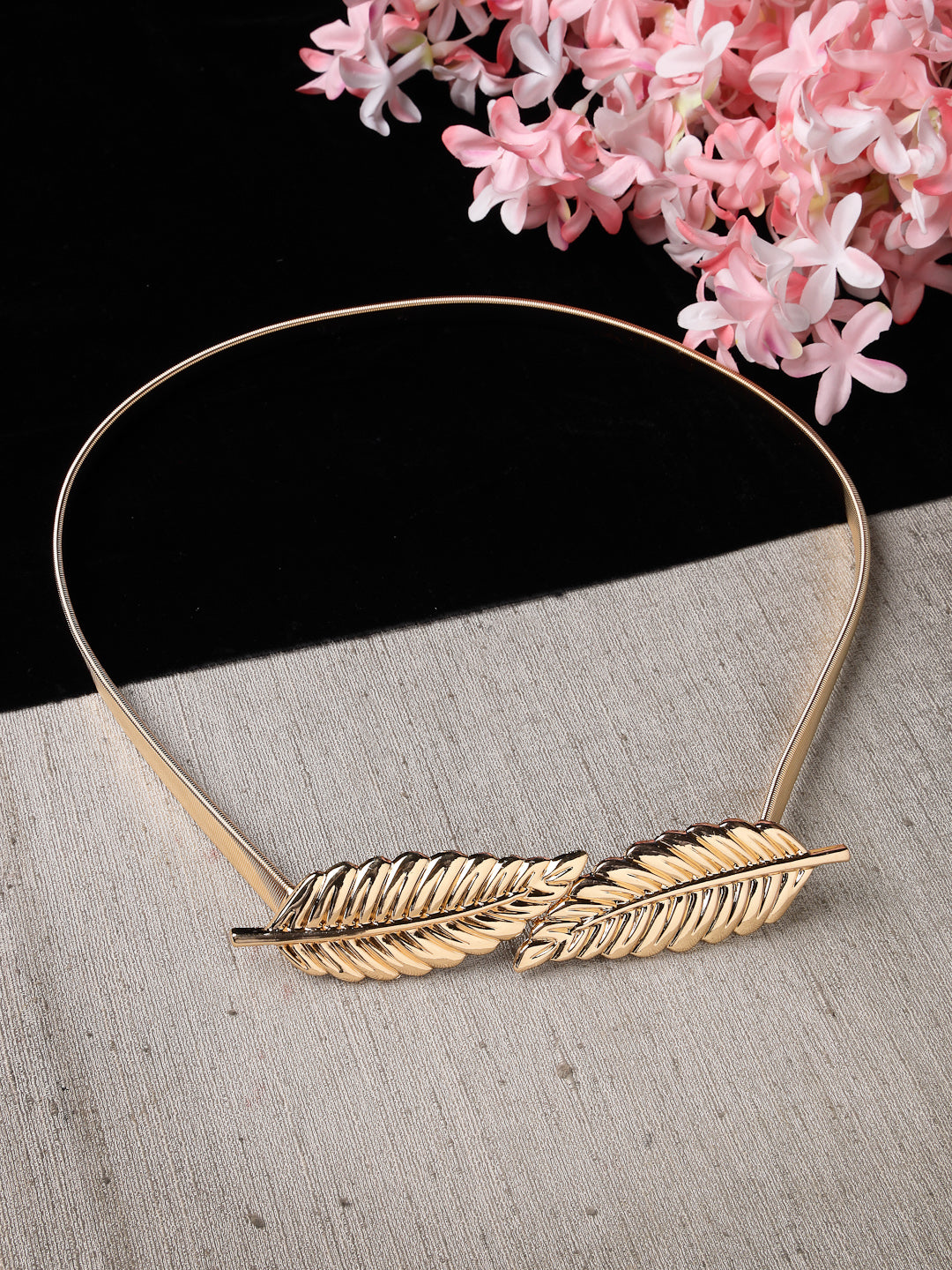 Women's circular gold plated stretchable metal belt