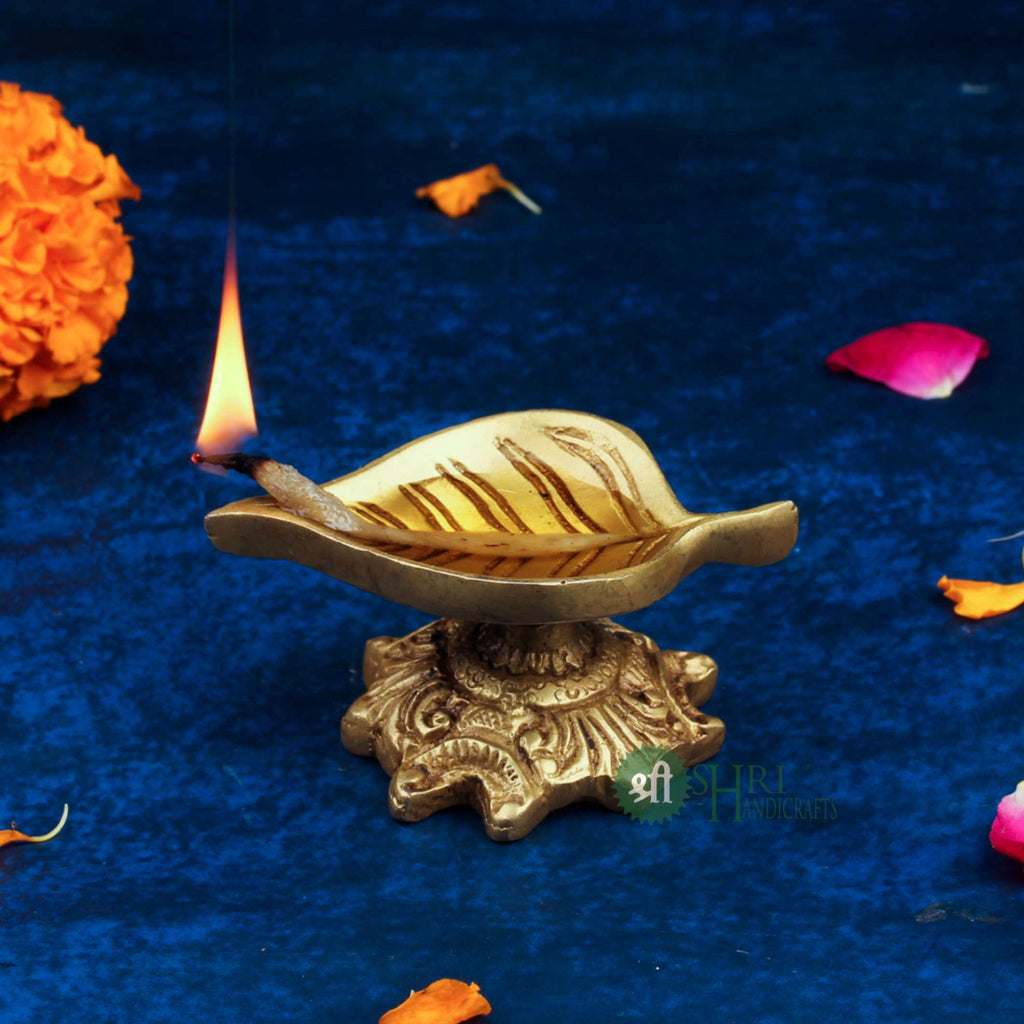 1.5" BRASS LEAF DEEPAK