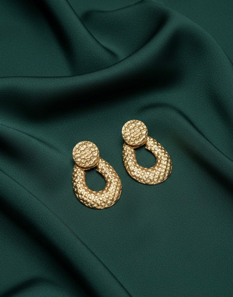 Color_ Gold