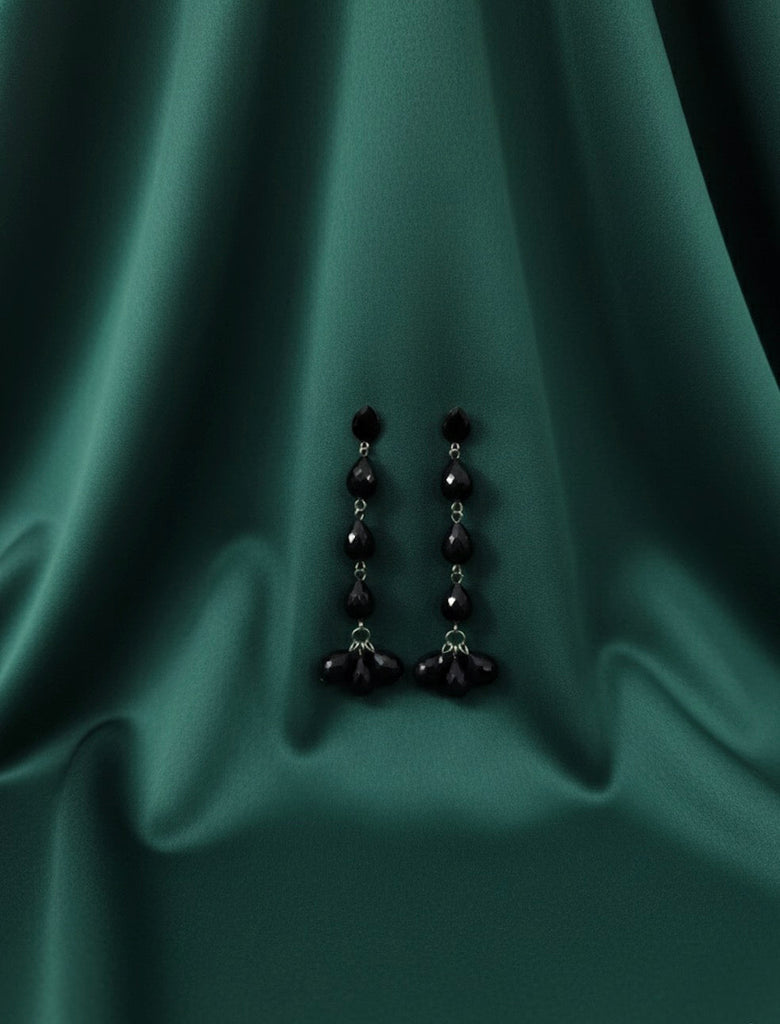 Color_ Black