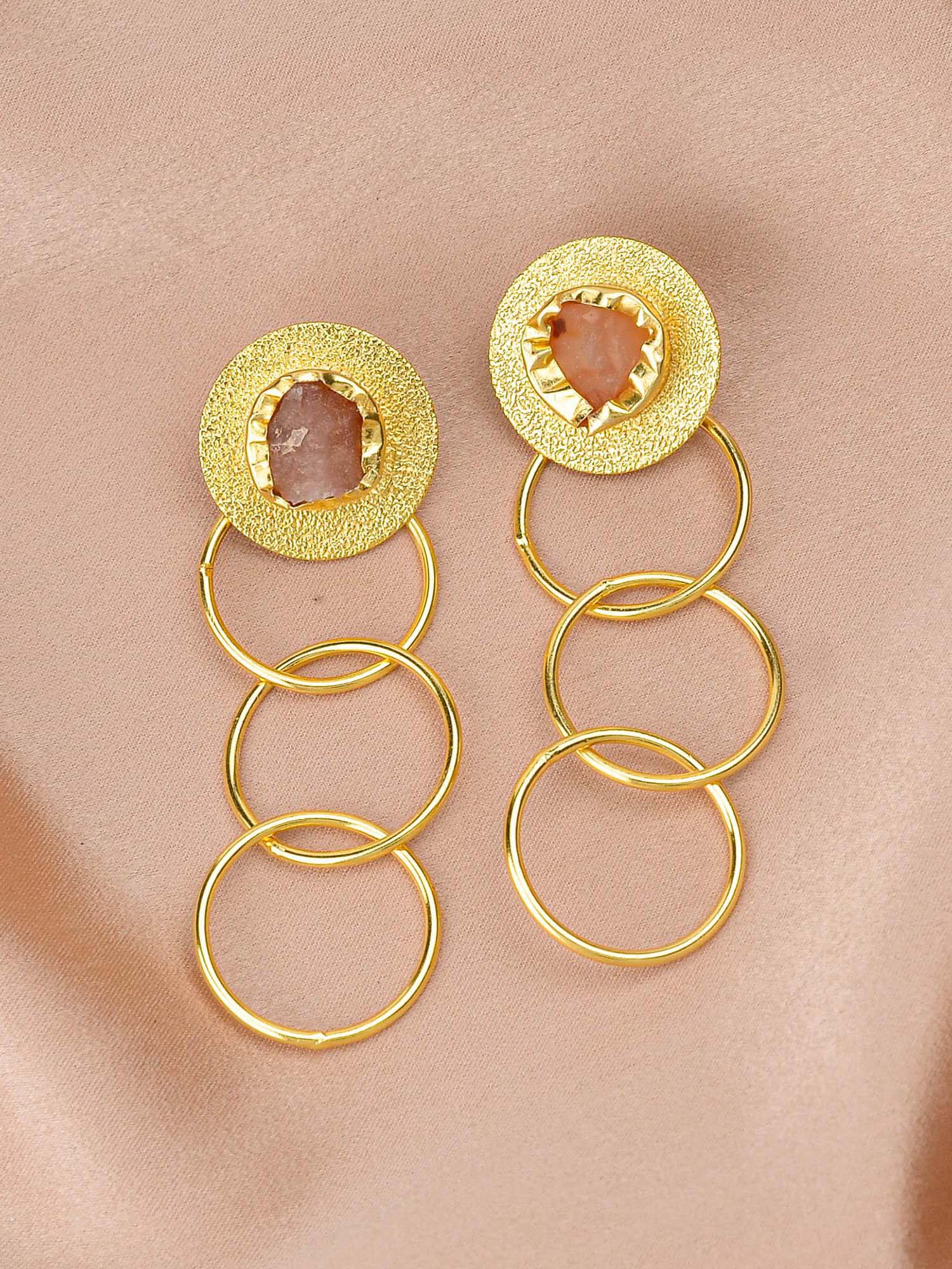 Women's Overlapped Circle Stone Studded Earring