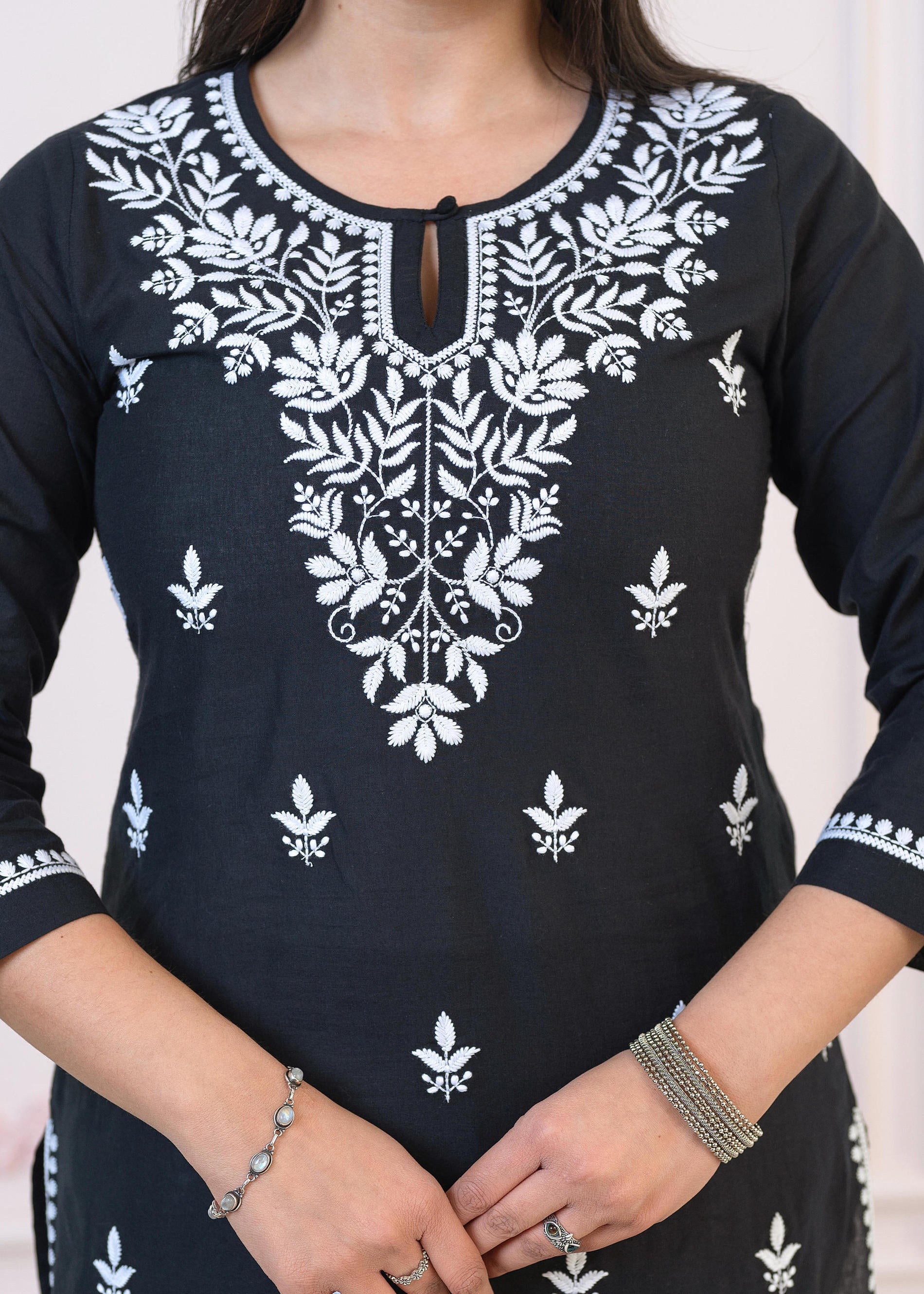 Color_Black