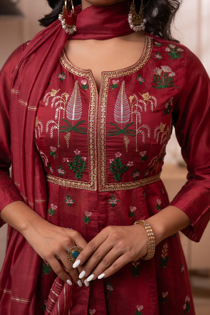 Color_Maroon