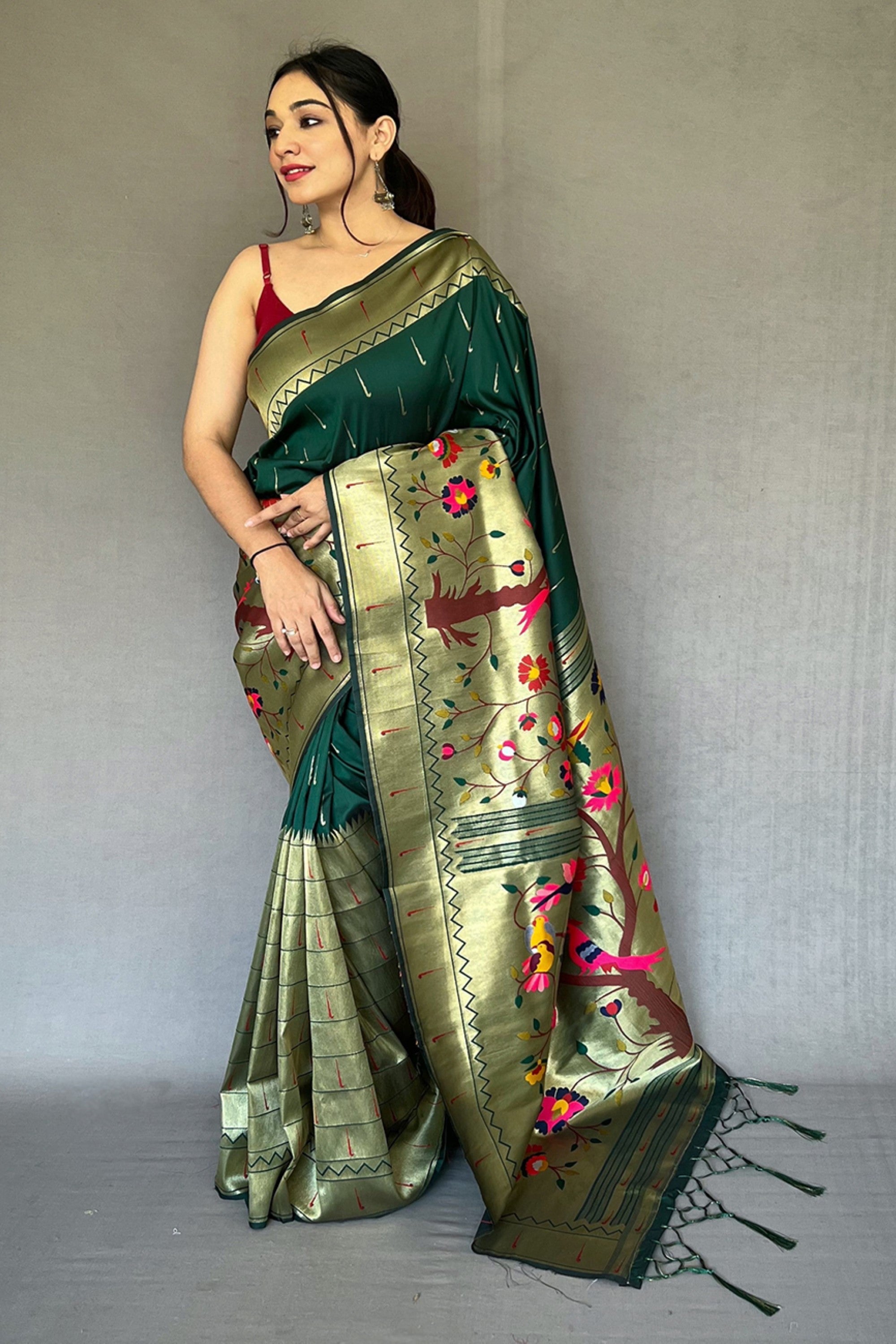 Rani's fashions - Pure kanchi pattu saree with big border... | Facebook