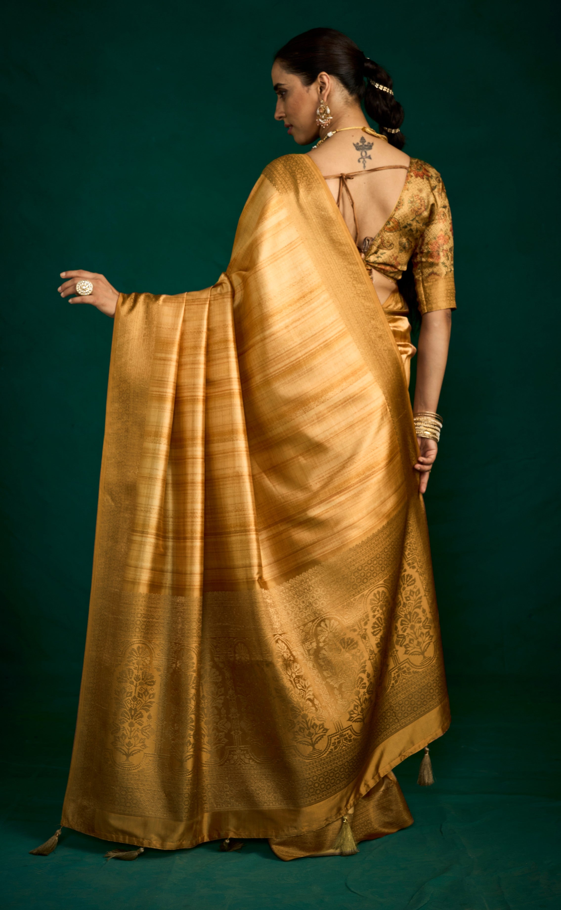 Color_Gold