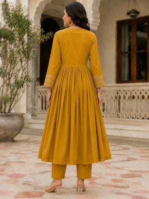 Color_Mustard