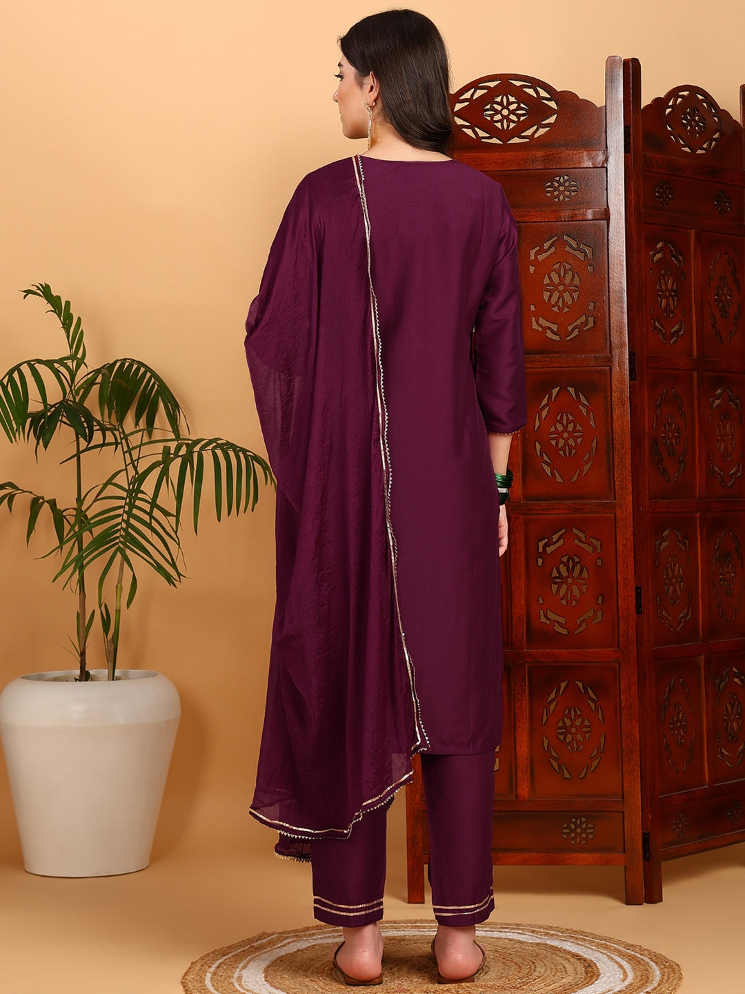 Women's Silk Blend Embroidered Kurta Pant With Dupatta - Ahika