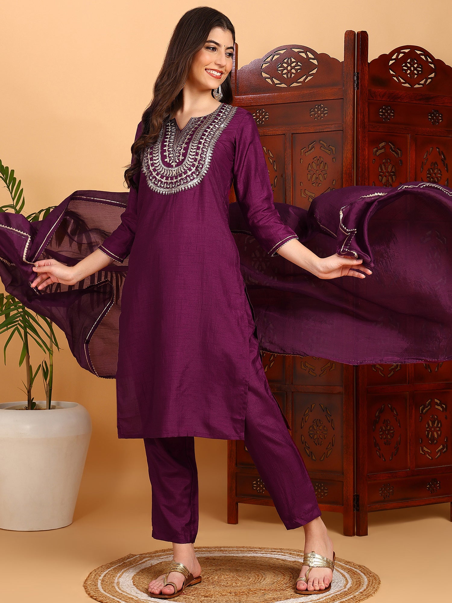 Women's Silk Blend Embroidered Kurta Pant With Dupatta - Ahika