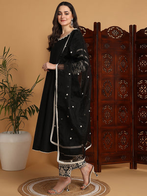 Color_Black