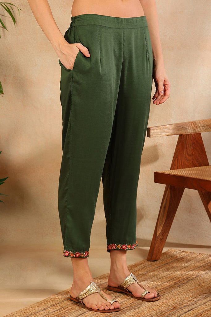 Women's Green Silk Blend Solid Embroidered Straight Kurta Trouser With Dupatta