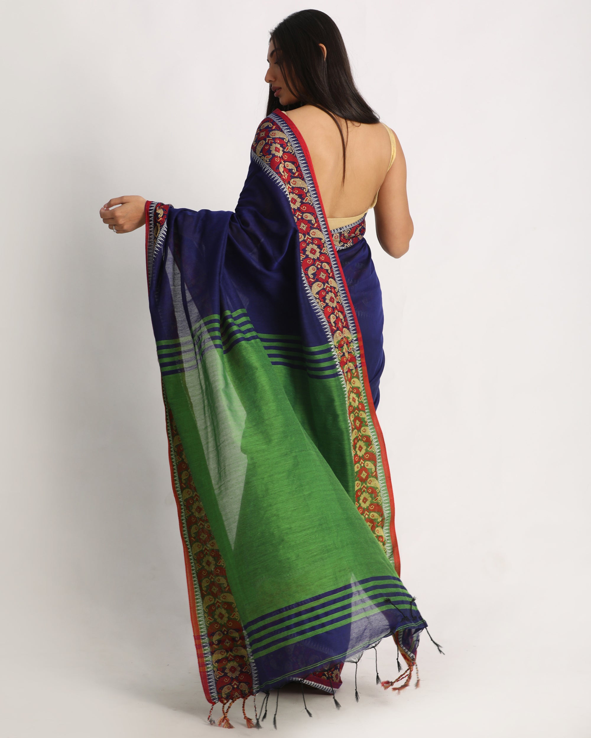 Women's Blue Handloom Handspun Cotton Saree - Piyari Fashion