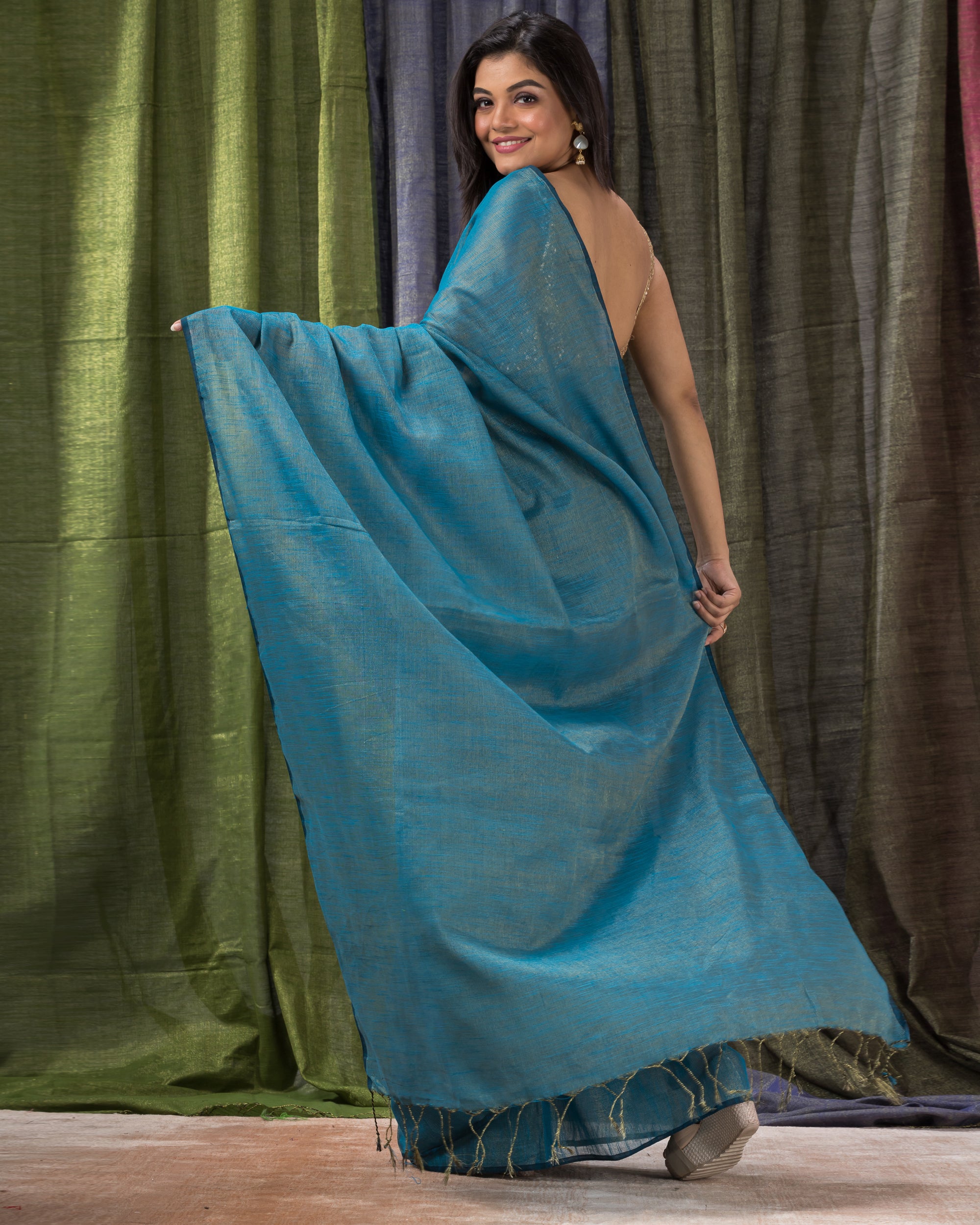 Women's Sky Blue Hand Woven Cotton Blend Tissue Saree - Piyari Fashion