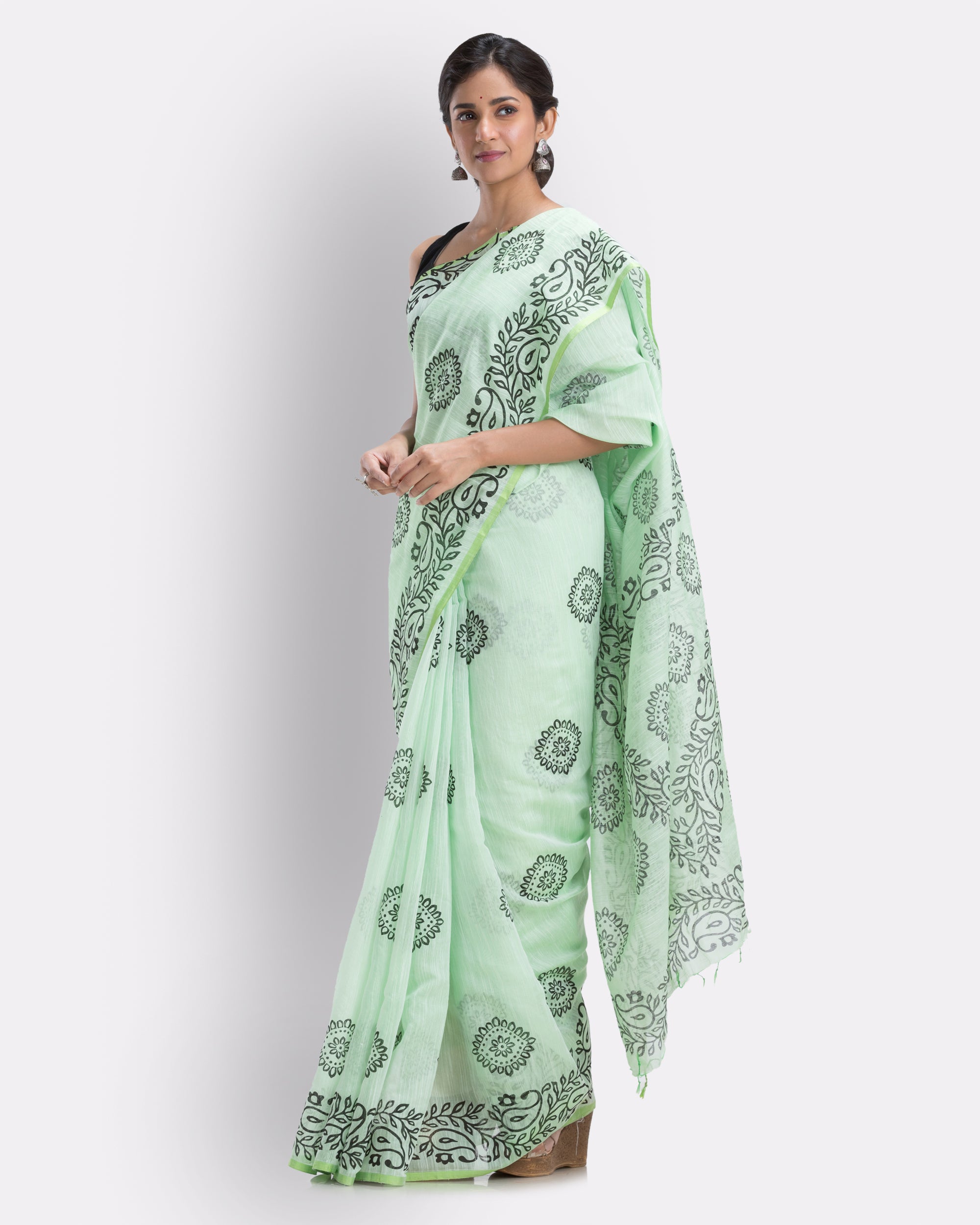 Women's Pale Green Cotton Blend Handloom Printed Saree - Piyari Fashion